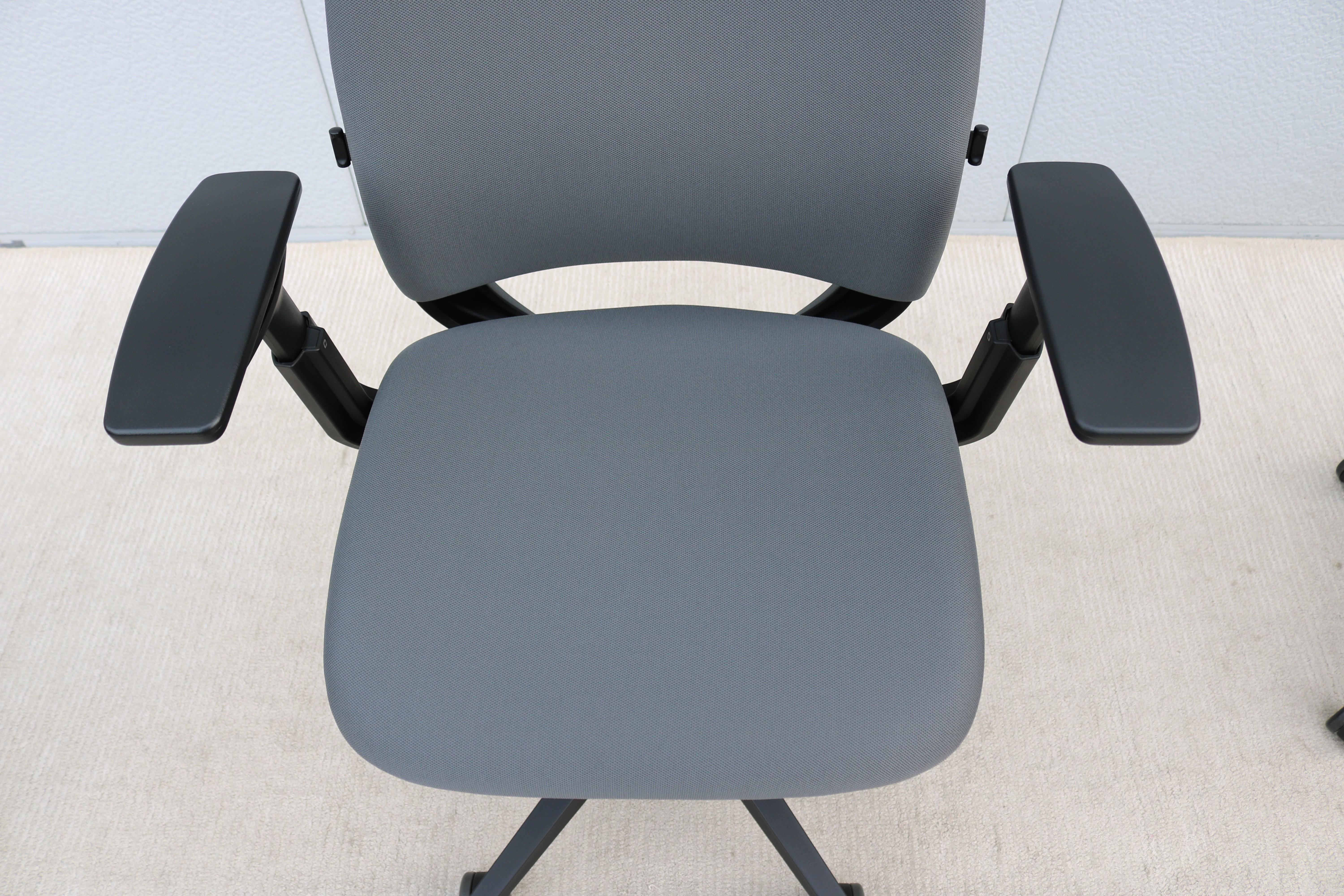 Steelcase Amia Executive Ergonomic Gray Office Chair Fully Adjustable, Brand New For Sale 10