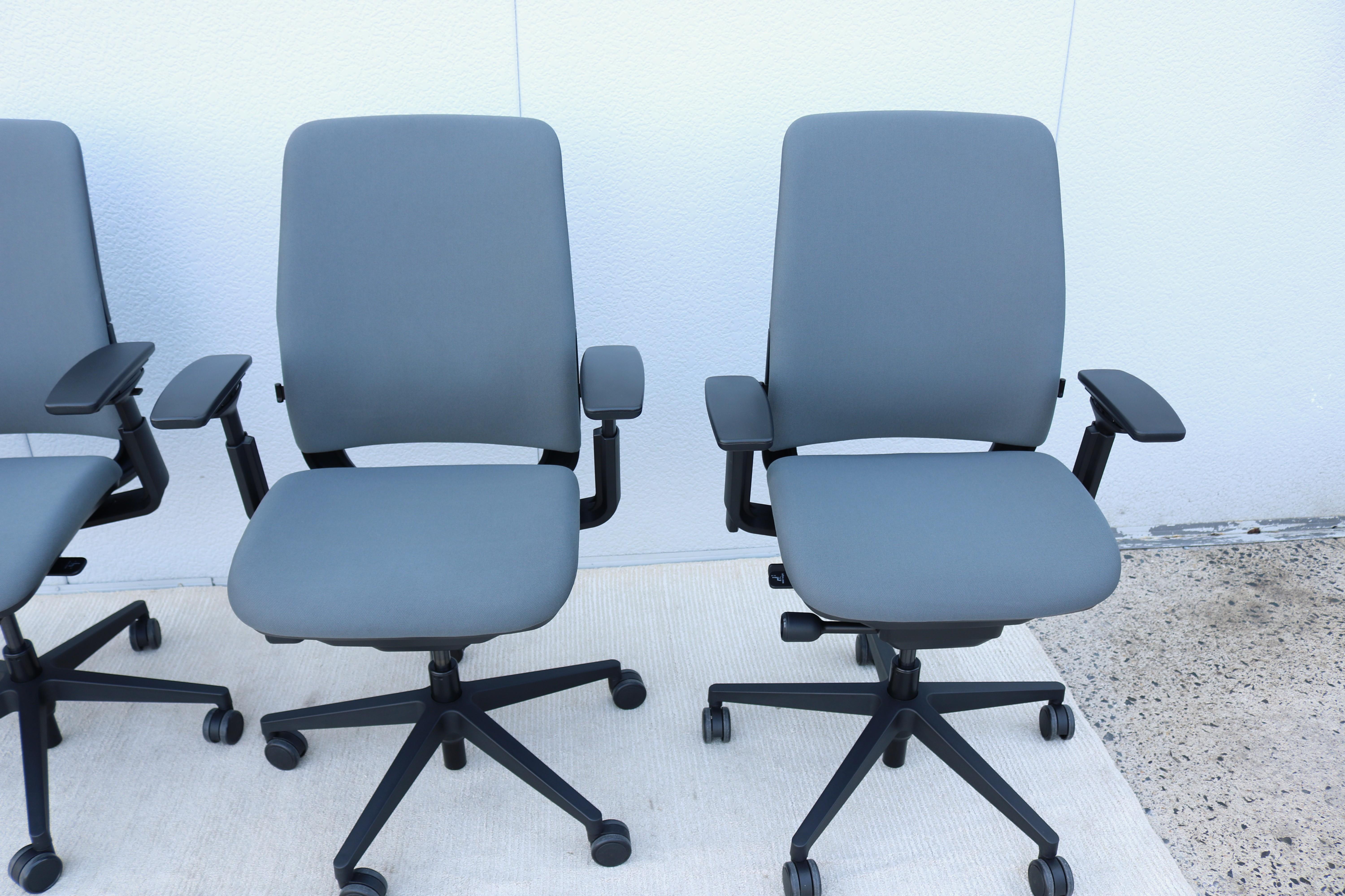 Steelcase Amia Executive Ergonomischer Bürostuhl voll verstellbar in grauem Stoff im Angebot 7