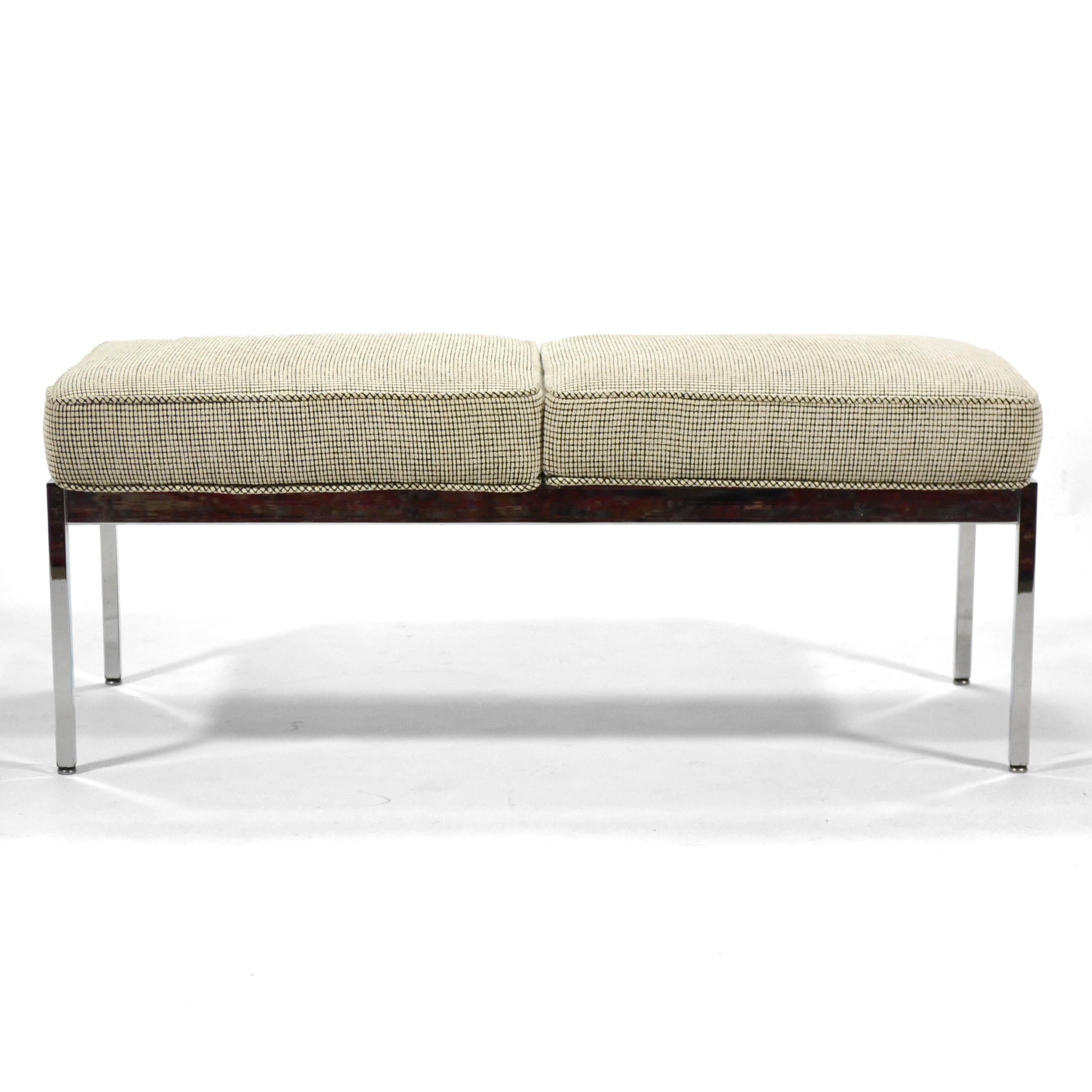 Banc Steelcase à la manière de Florence Knoll Bon état - En vente à Highland, IN