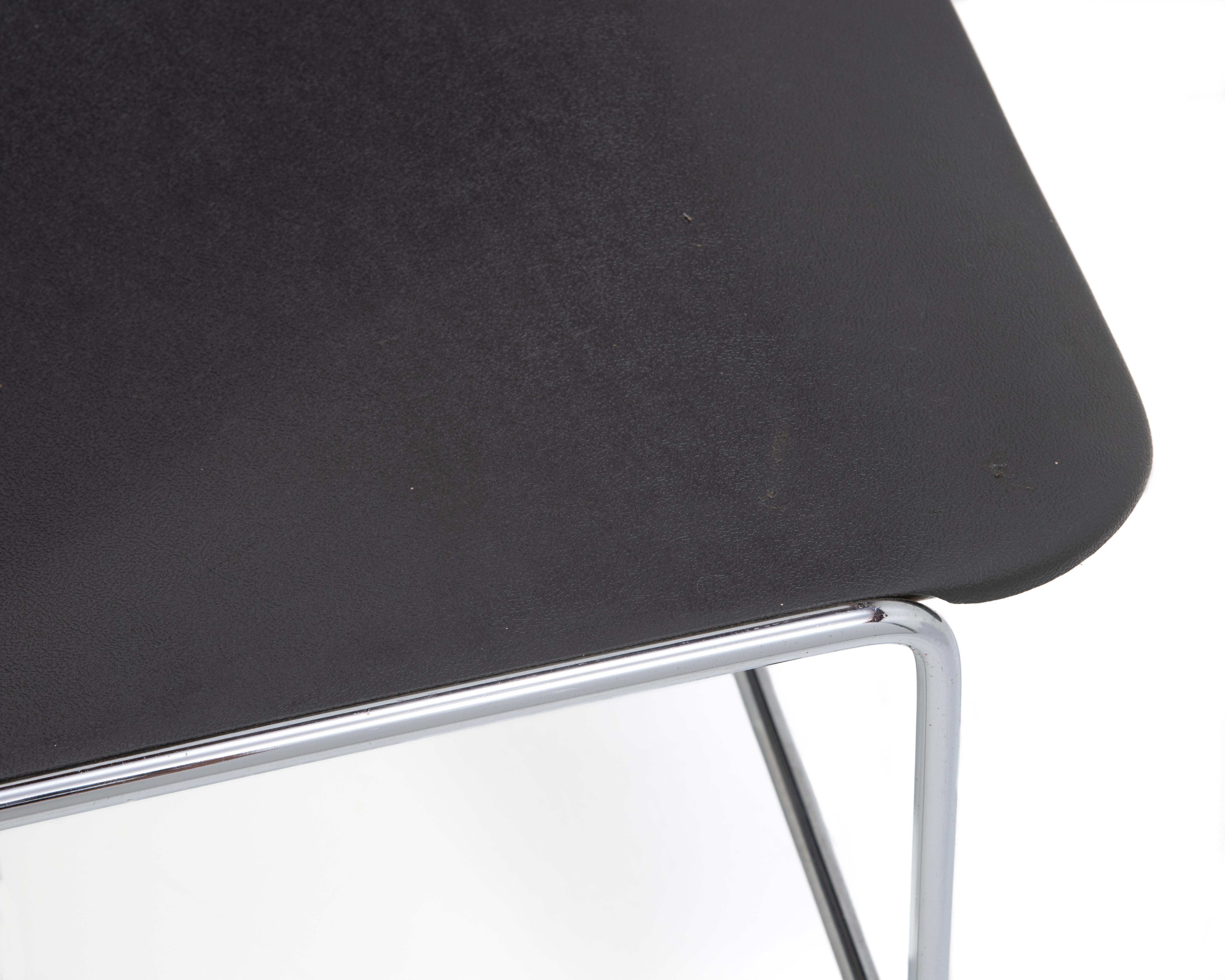 Steelcase Black Max Stacker Chaises empilables avec chariot, lot de 25 en vente 3