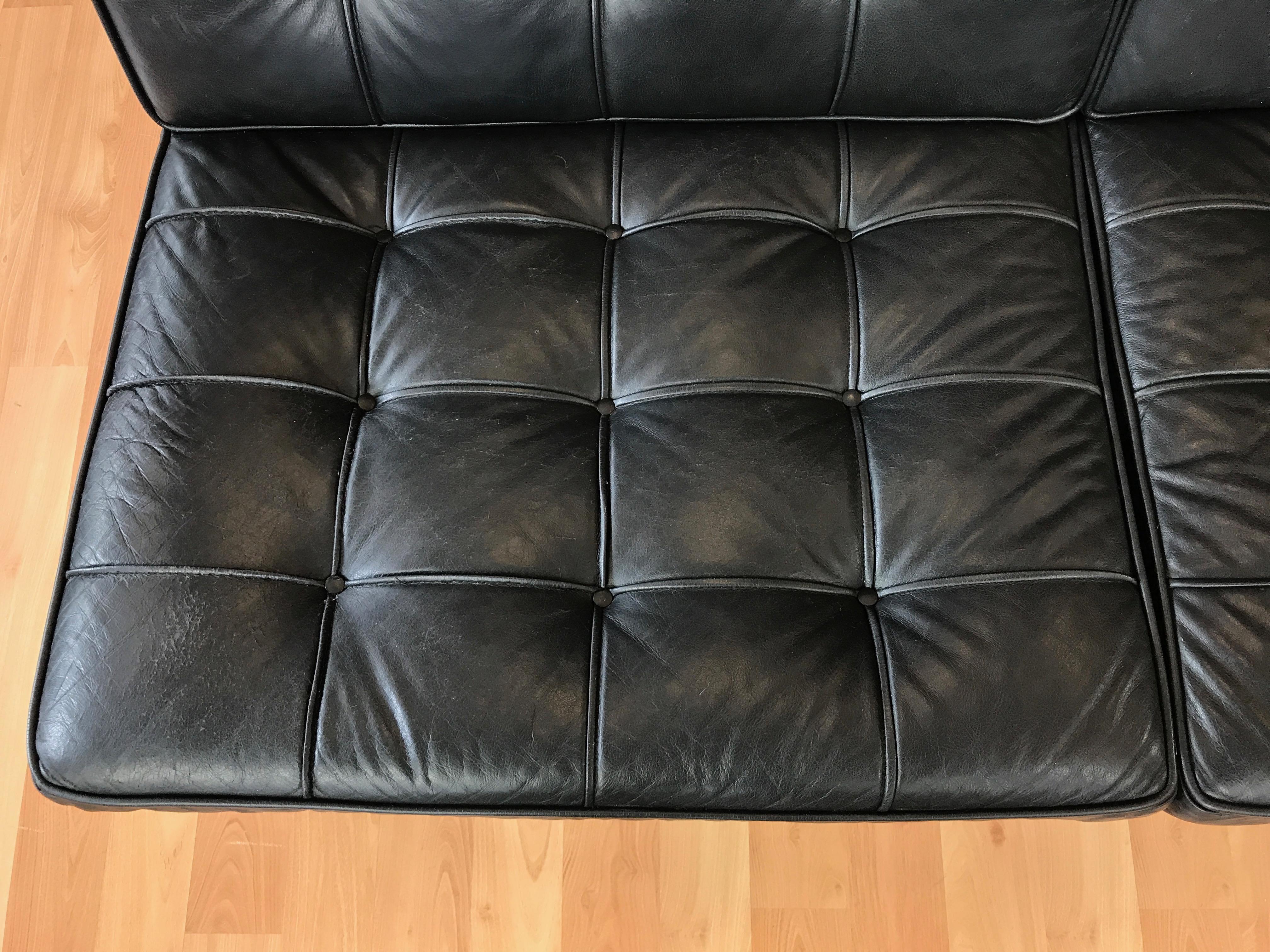 Steelcase Florence Knoll-Style Extra-Long Tufted Black Leather Sofa, 1960s 4