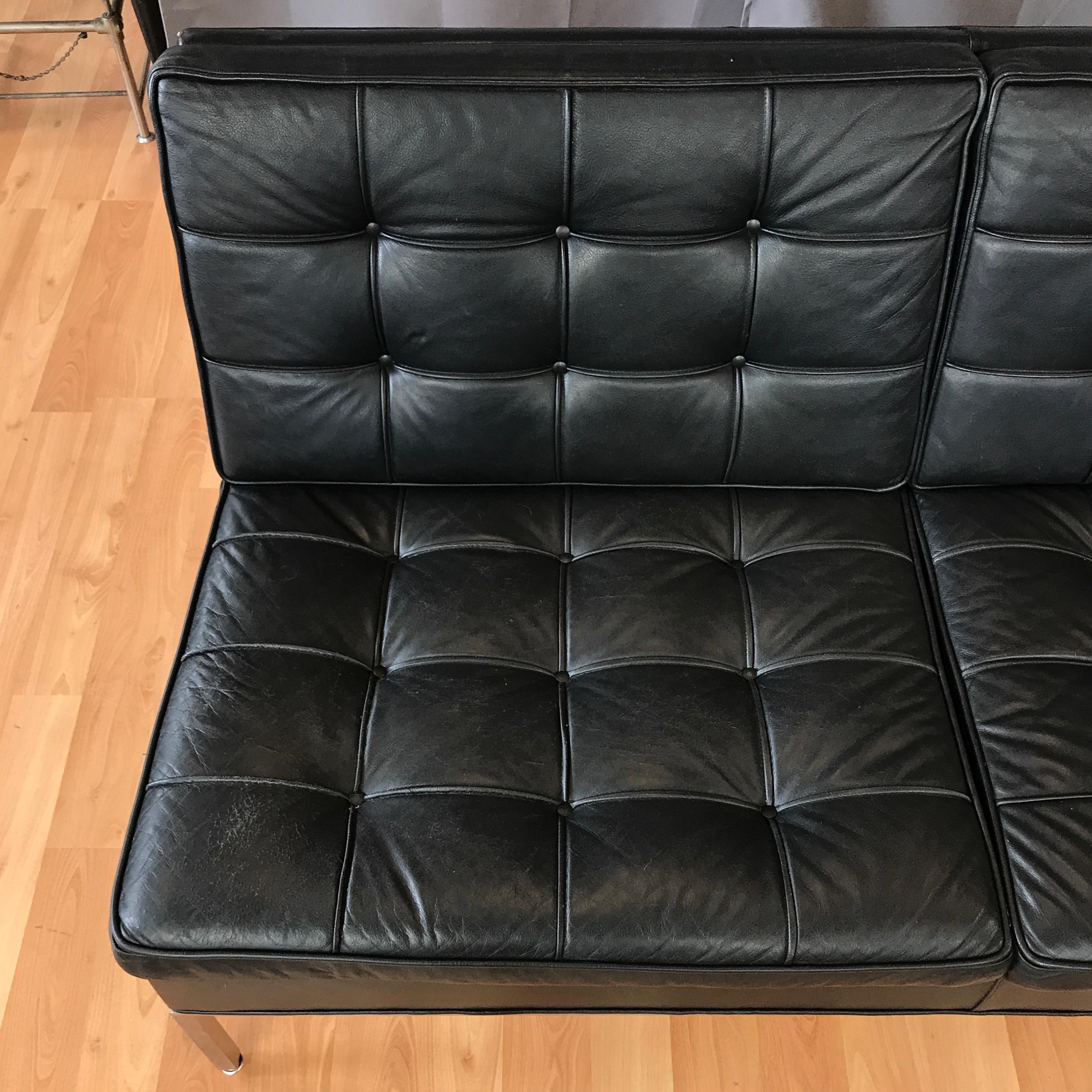 Steelcase Florence Knoll-Style Extra-Long Tufted Black Leather Sofa, 1960s 1