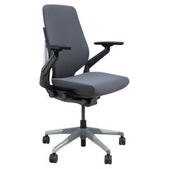 Chaise de bureau réglable Steelcase Gesture ergonomique grise, neuve