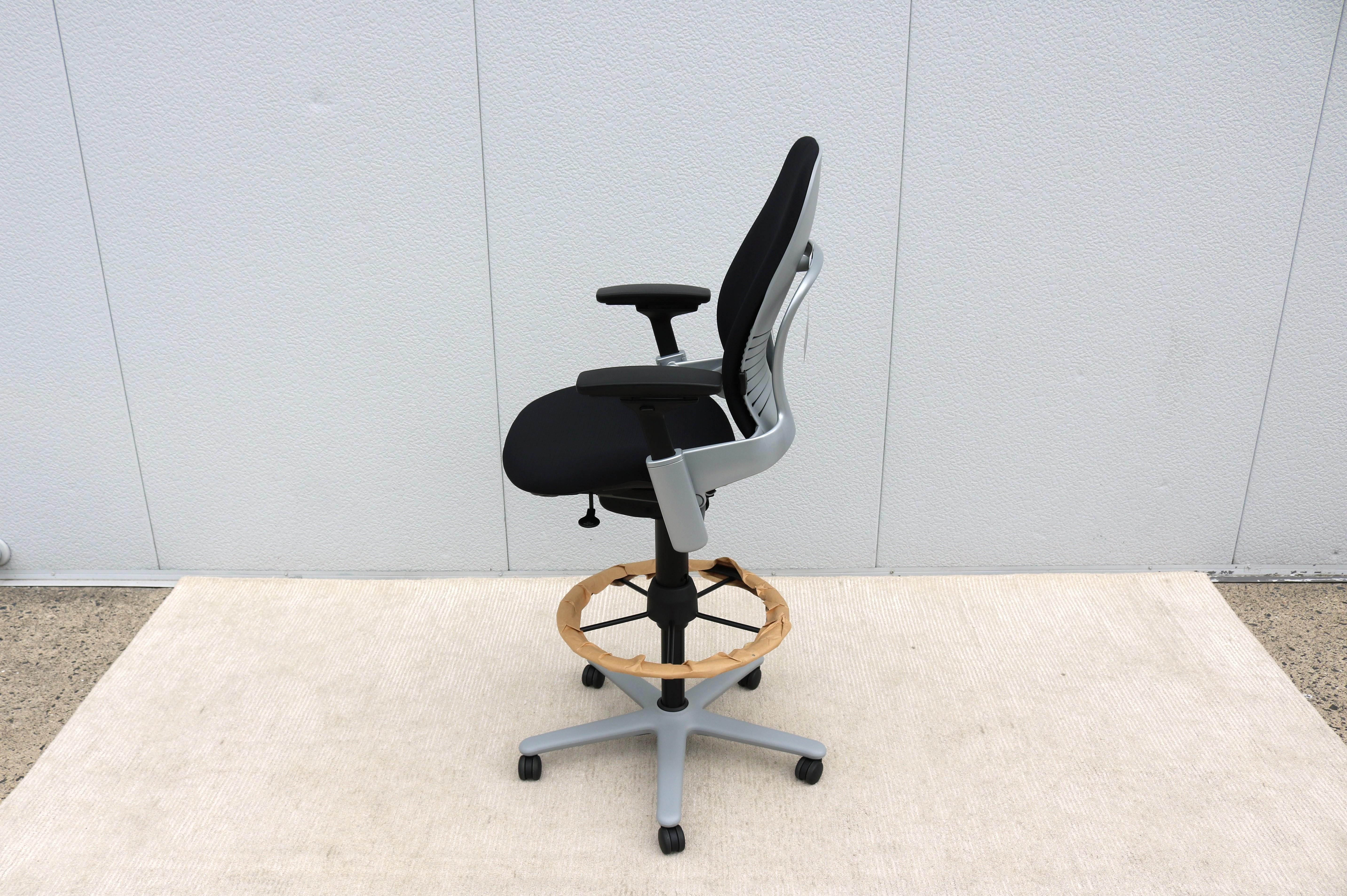 Steelcase Leap Silla Ergonómica Taburete de Tejido Negro Totalmente Ajustable, Nueva a Estrenar 3