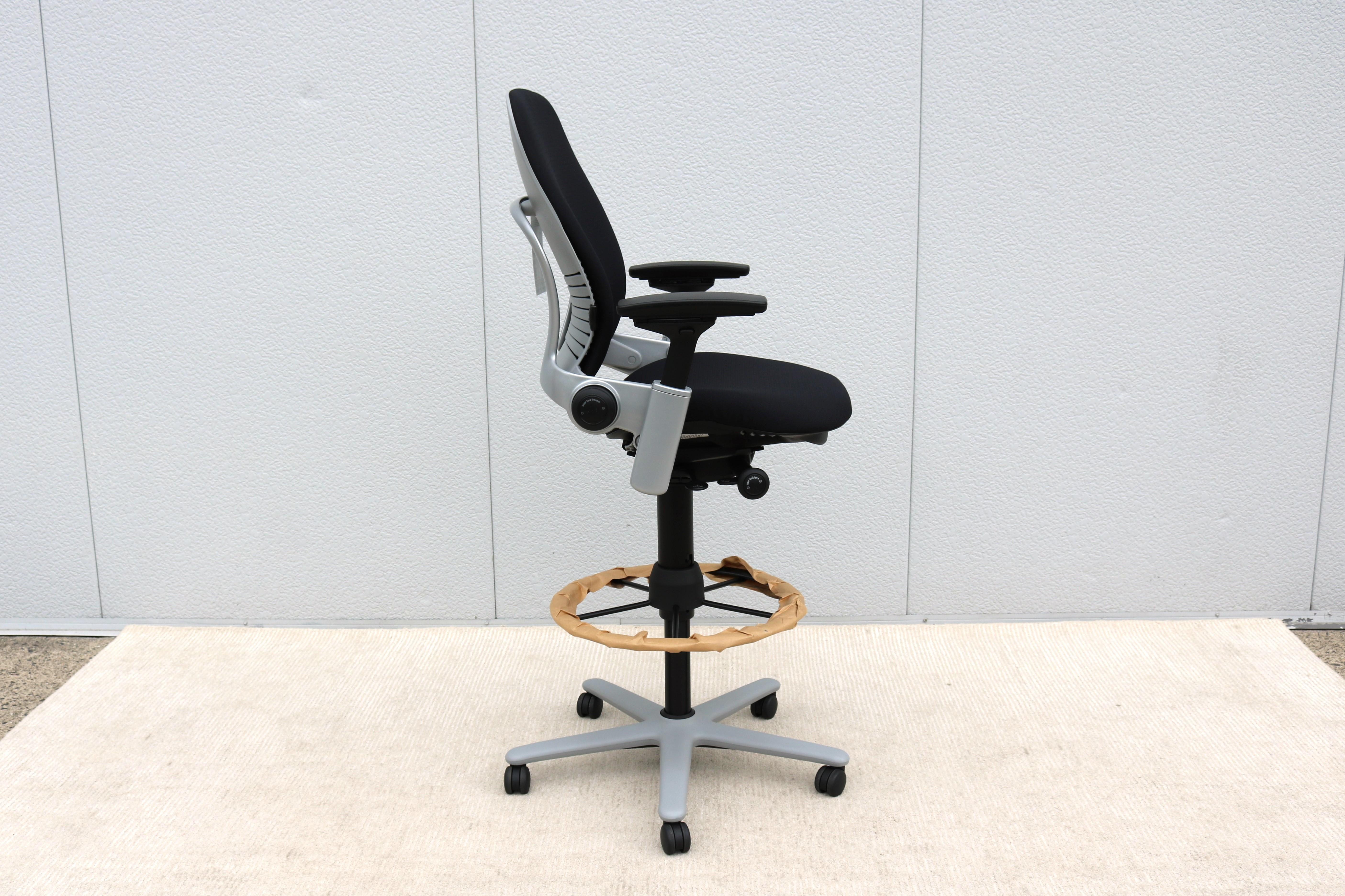 Steelcase Leap Silla Ergonómica Taburete de Tejido Negro Totalmente Ajustable, Nueva a Estrenar 5