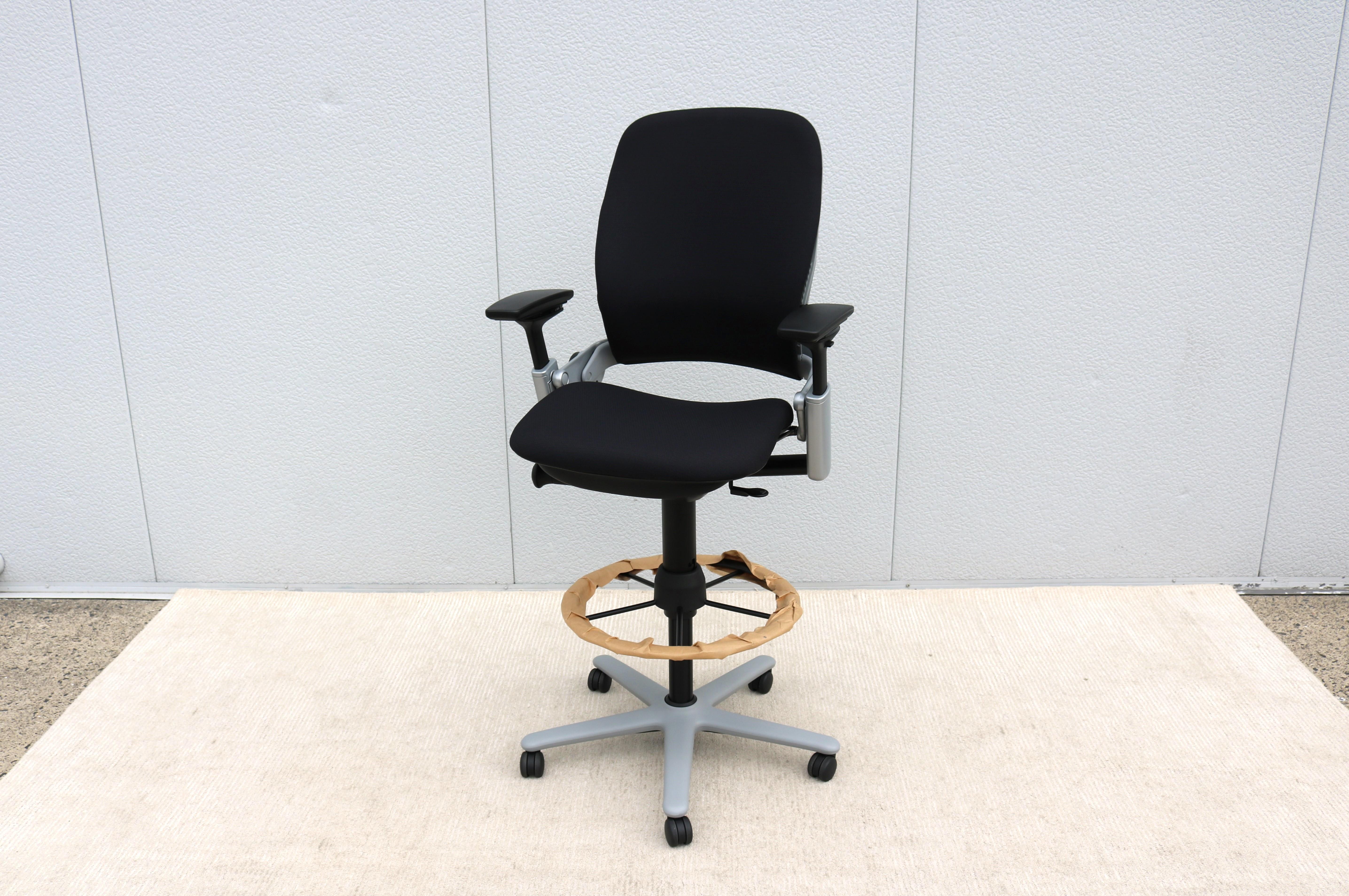 Steelcase Leap Silla Ergonómica Taburete de Tejido Negro Totalmente Ajustable, Nueva a Estrenar Siglo XXI y contemporáneo