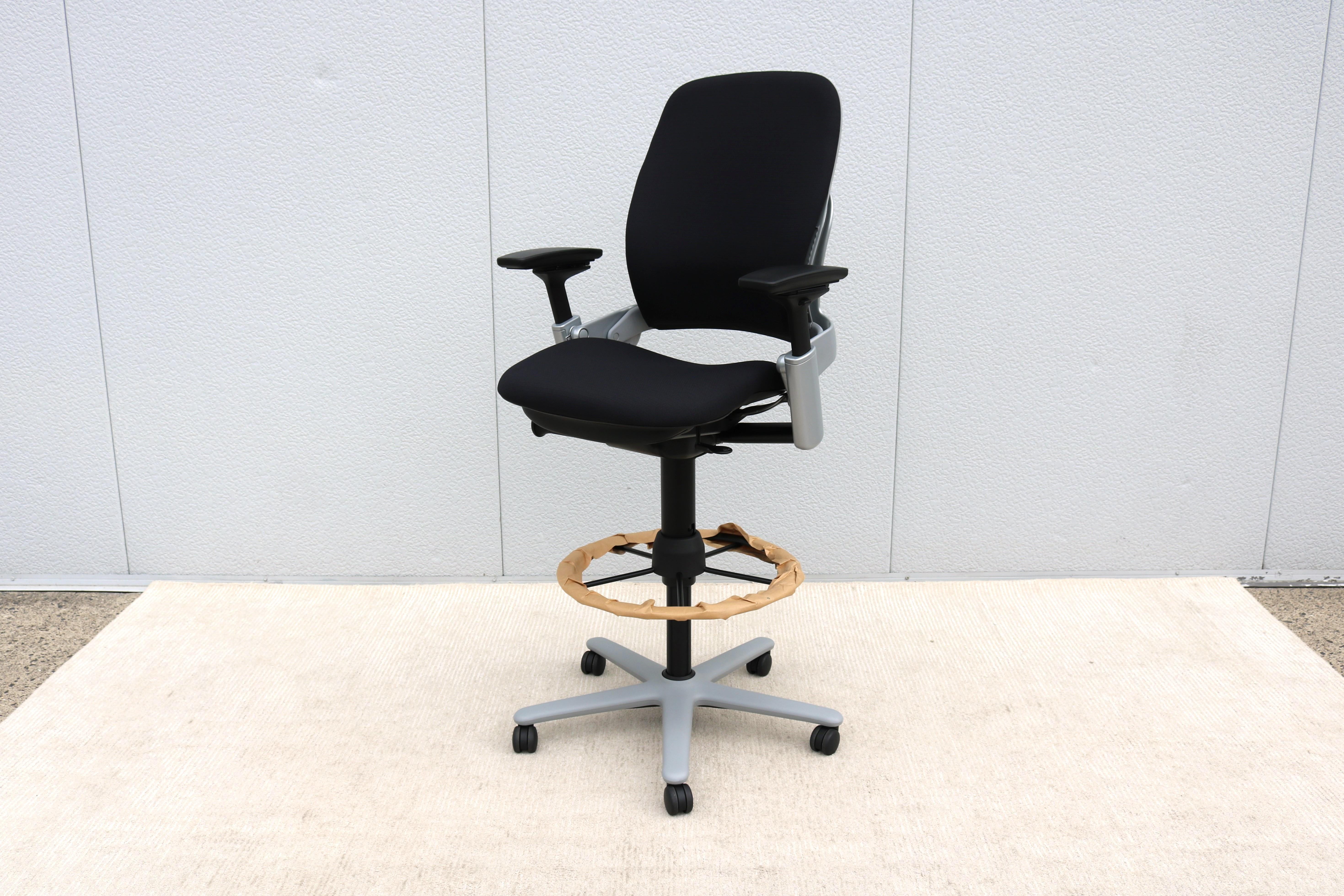 Steelcase Leap Silla Ergonómica Taburete de Tejido Negro Totalmente Ajustable, Nueva a Estrenar Acero