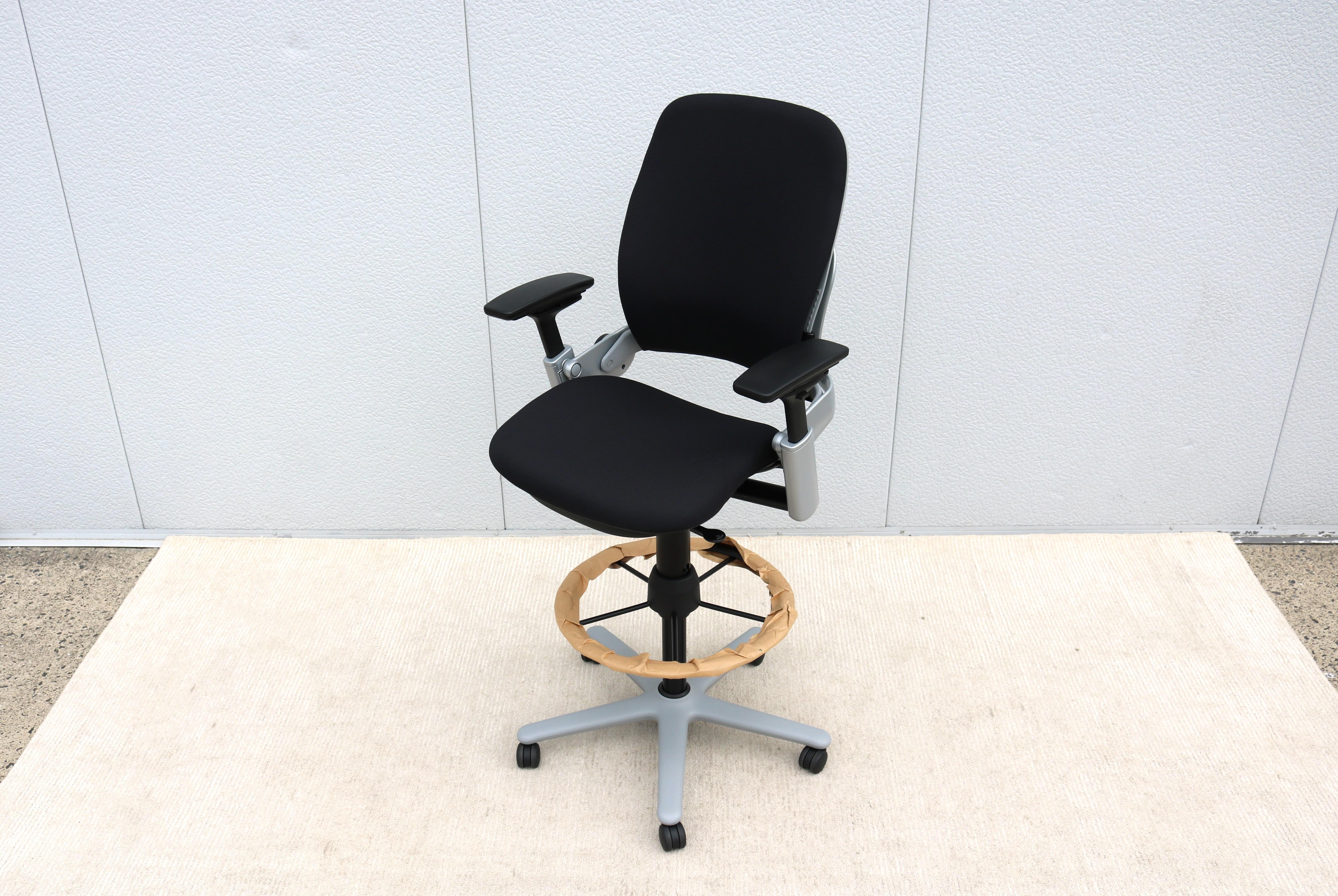 Steelcase Leap Silla Ergonómica Taburete de Tejido Negro Totalmente Ajustable, Nueva a Estrenar 1