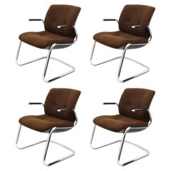 Steelcase fauteuils américains du milieu du siècle en acier chromé et tissu brun, années 1980