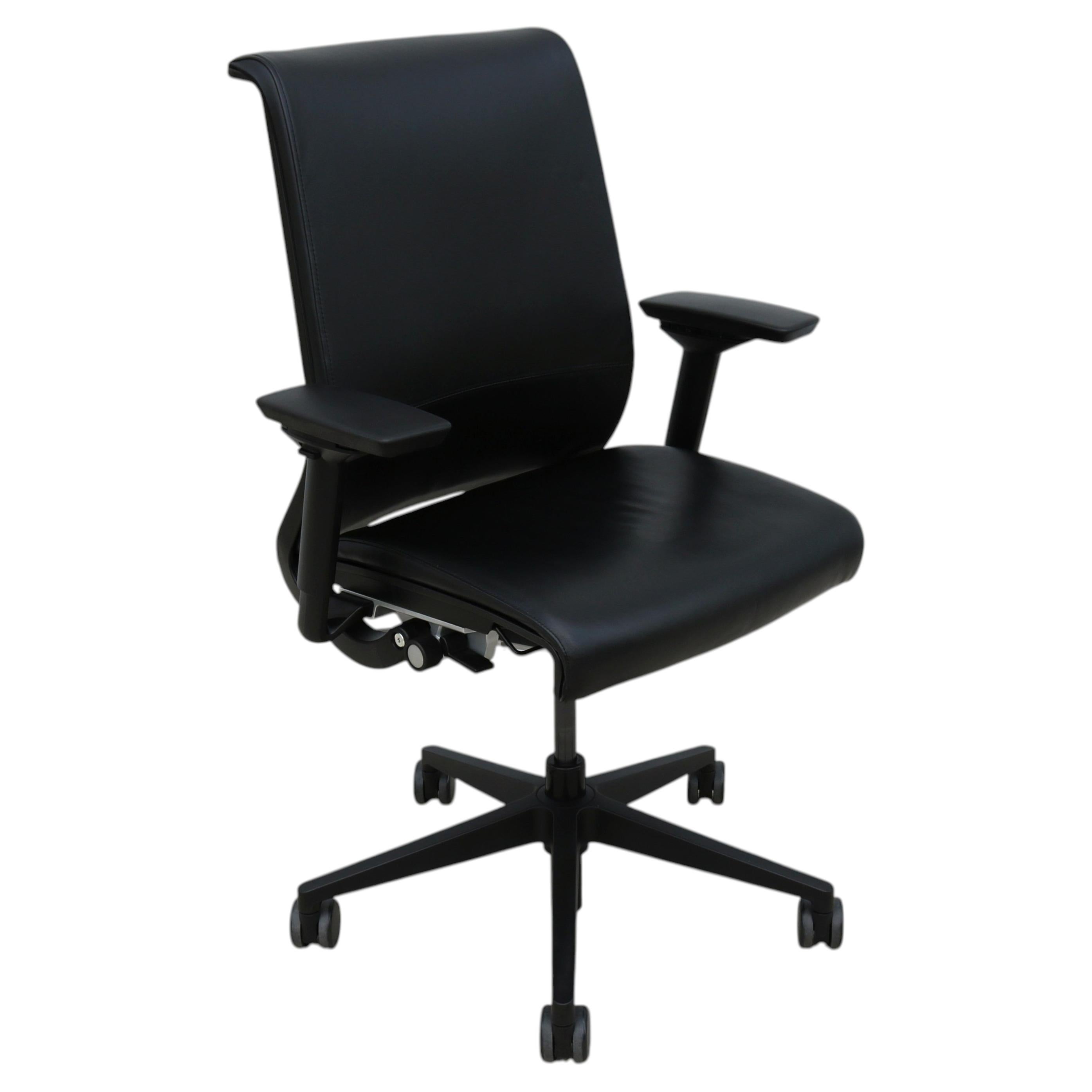 Steelcase Think Ergonomic Executive Desk Chair in Black Leather Fully Adjustable For Sale