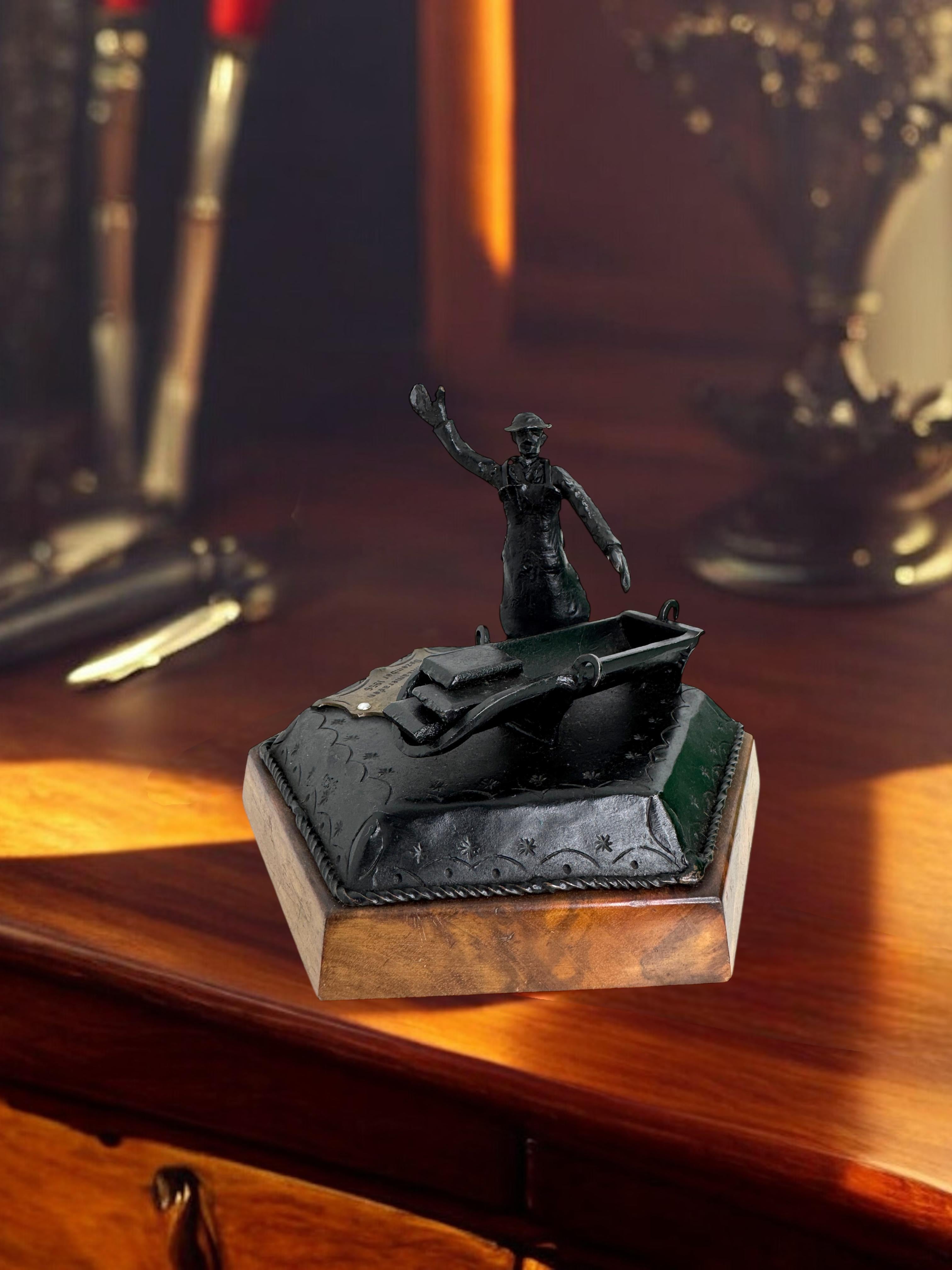 Steelworker Iron Casting Statue Memorabilia on Shift Comrades Austria 1956 For Sale 10
