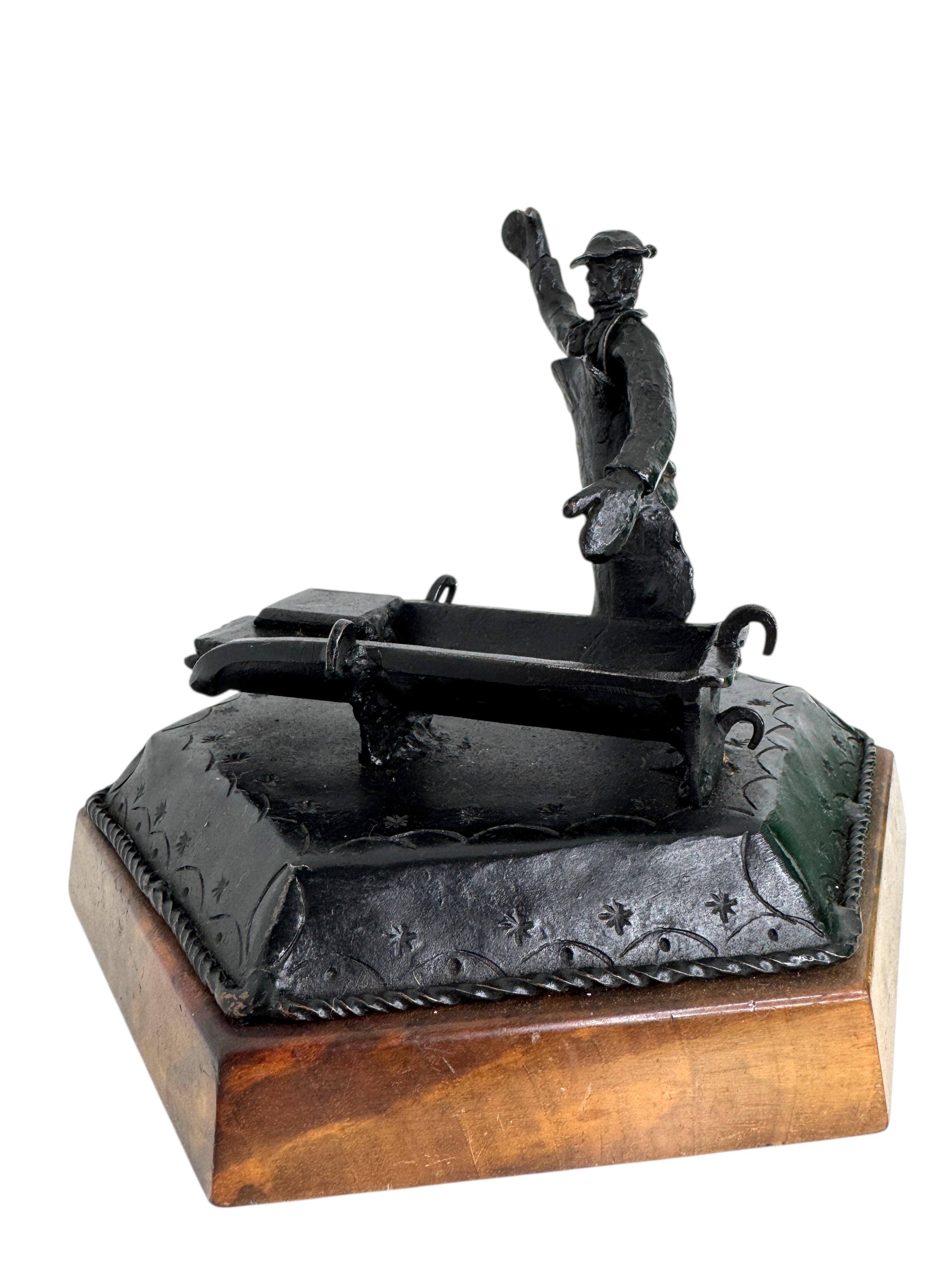 Steelworker Iron Casting Statue Memorabilia on Shift Comrades Austria 1956 In Good Condition For Sale In Nuernberg, DE