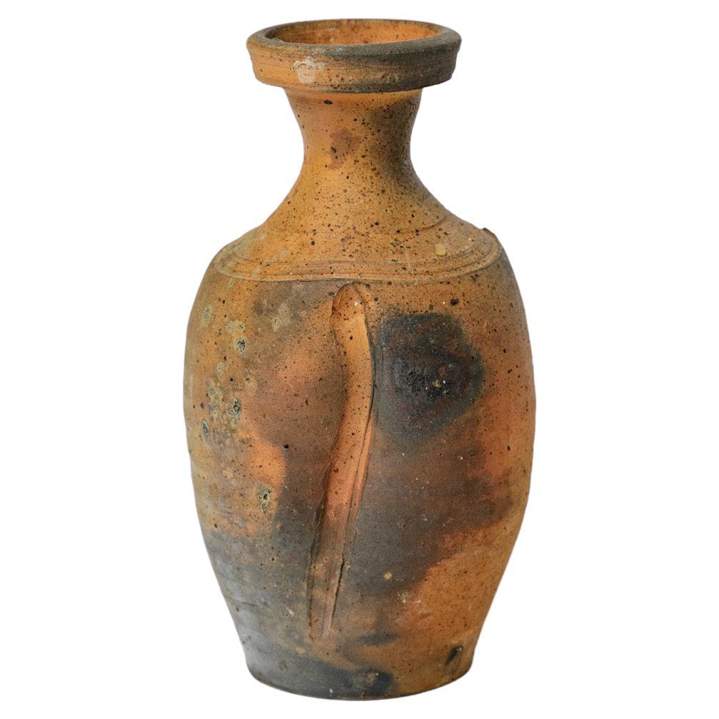 Steens Kepp - La Borne

Vase en céramique en grès noir et brun cuit au feu de bois

Bon état d'origine

Signé 

Mesures : Hauteur 21 cm
Grand 11 cm.