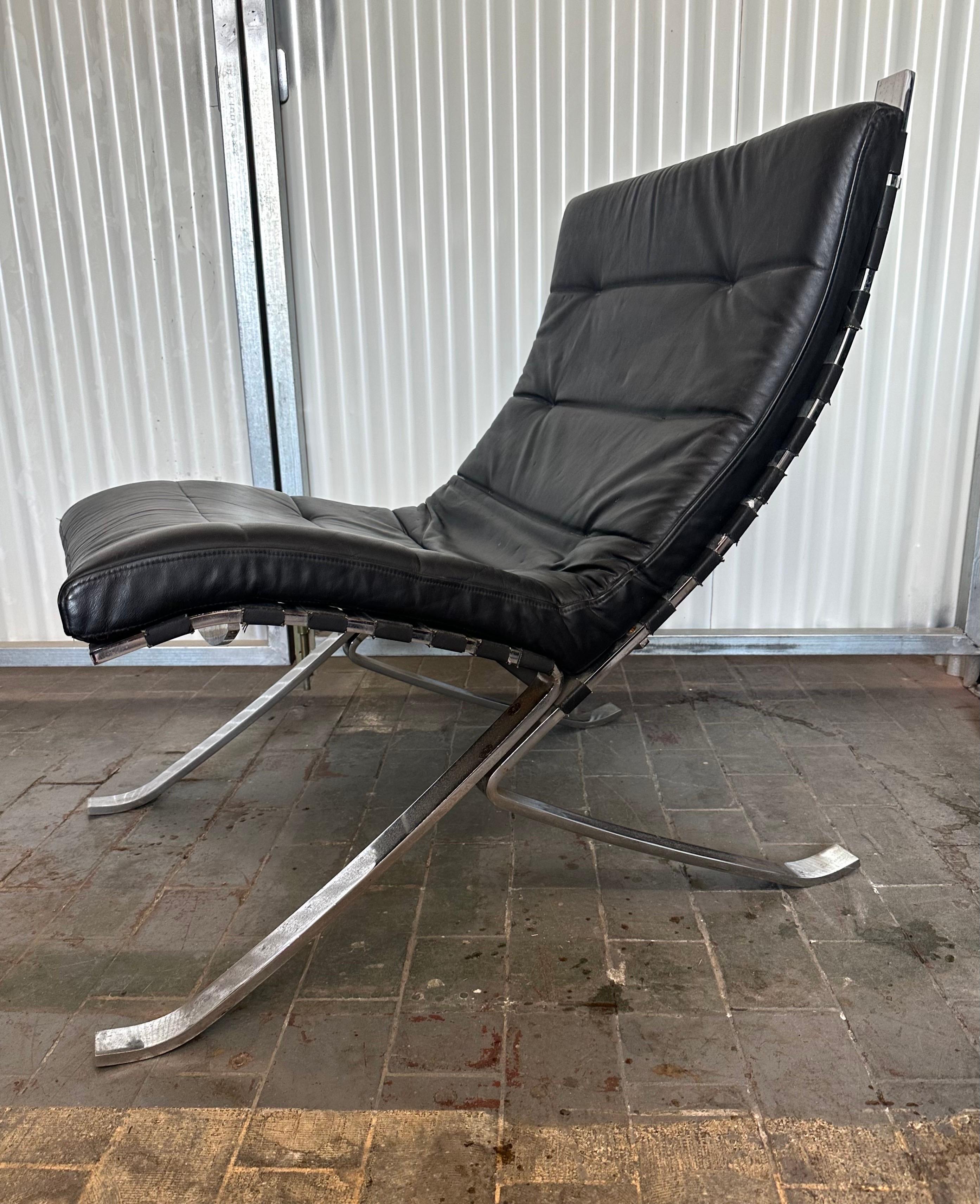 Steen Ostergaard Steel-Line Chair In Good Condition For Sale In Brooklyn, NY
