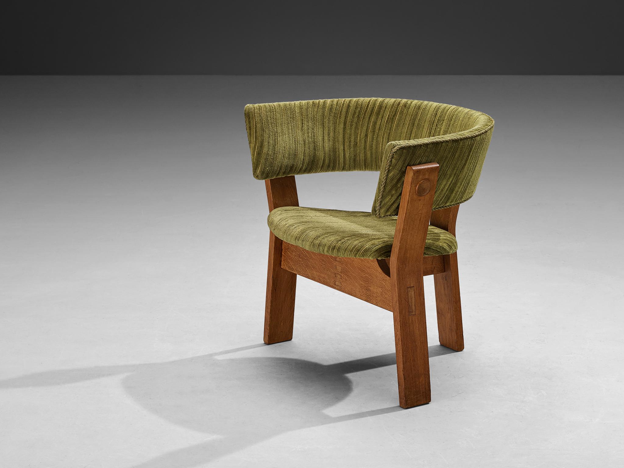 Steen Østergaard for Stol-Ex, lounge chair, oak, fabric, Denmark, 1962

Made in 1962, this armchair bears the mark of Danish architect and industrial designer, Steen Østergaard, crafted explicitly for the TV house in Copenhagen. Exhibiting graceful
