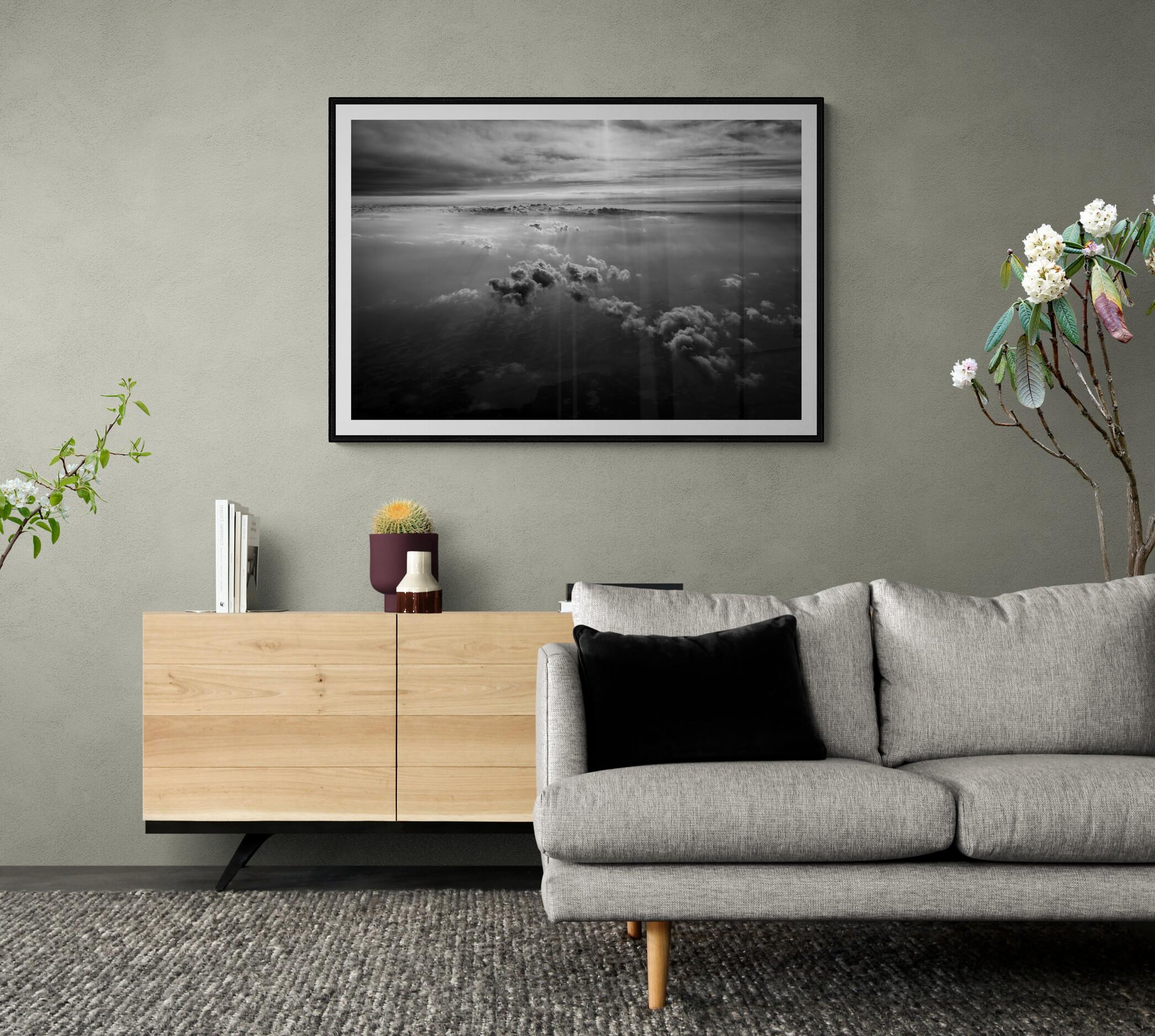 Esto es # 1/5 Impresión artística Edición limitada 70 cm x 100 cm
VADOR THE SPACE SHOW es la primera exposición de fotografías de Stefan Darte que se celebra actualmente en Bruselas, en el espacio de coworking The Spaces (Gare Maritime - Tour &