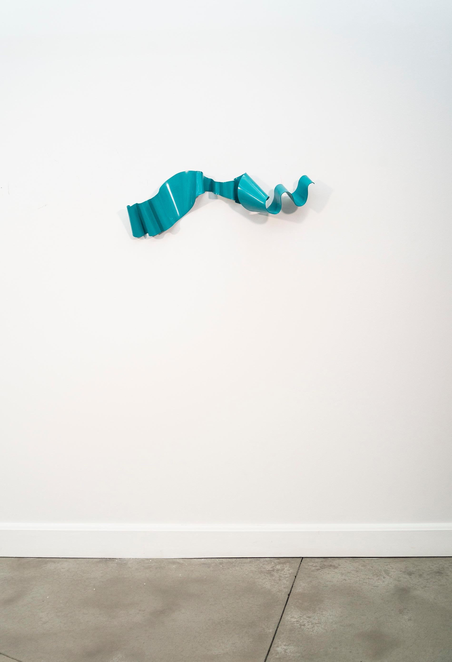 Soul Gate 46 - glossy, contemporary, ribbon, powder coated steel, wall sculpture - White Abstract Sculpture by Stefan Duerst