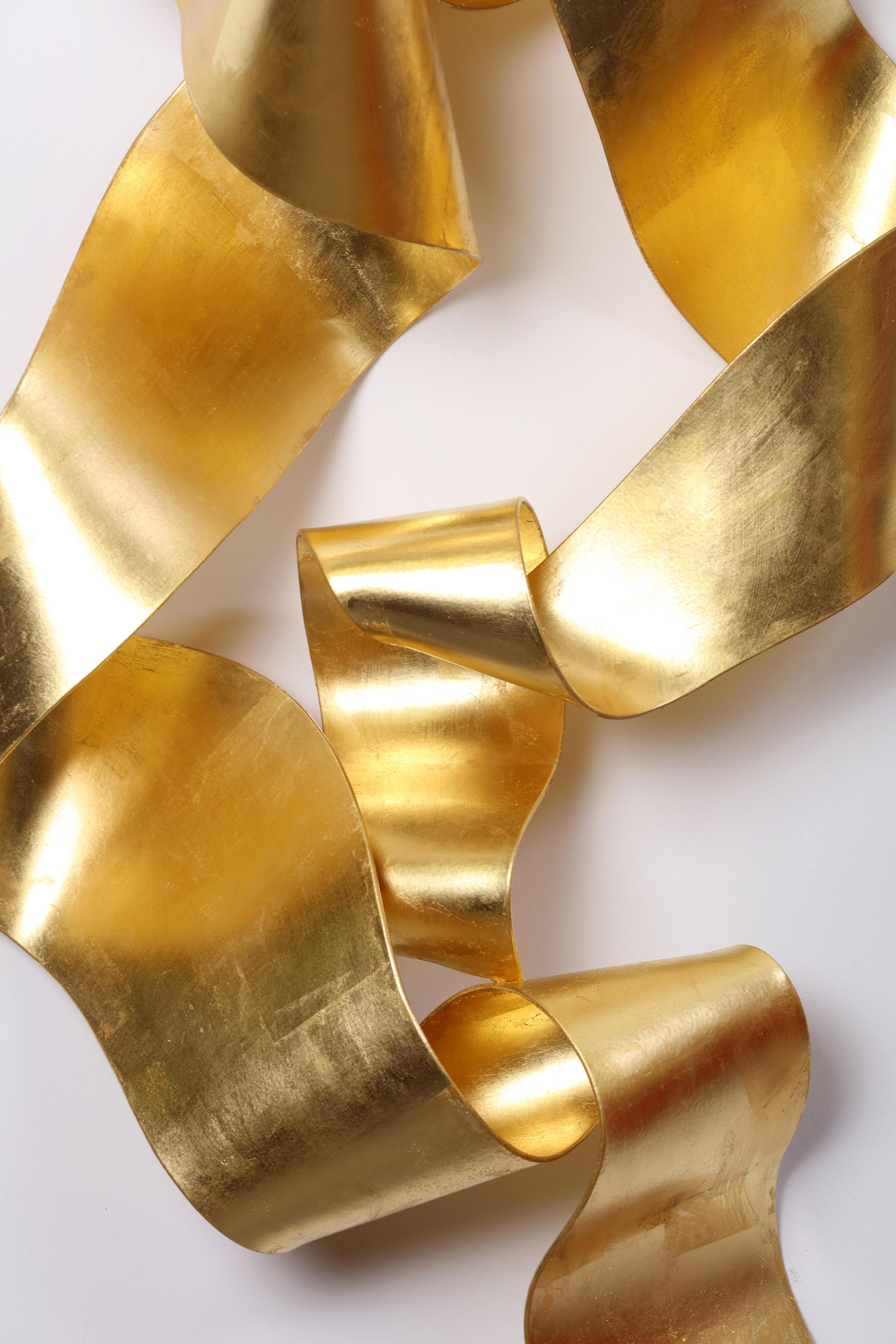 Soul Gate Eldorado - contemporary, ribbon, 24K gold, steel, wall sculpture For Sale 2