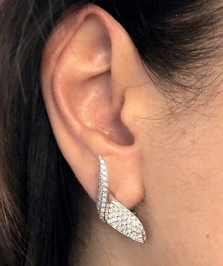 1.60 Carat Diamond set in 18Kt White Gold Stefan Hafner Stud Earrings In New Condition In Florence, IT
