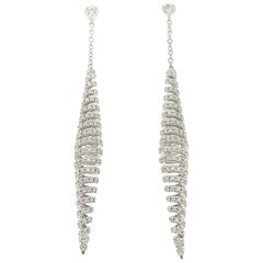 Stefan Hafner 18 Karat White Gold Spiral Dangle Chandelier Diamond Earrings