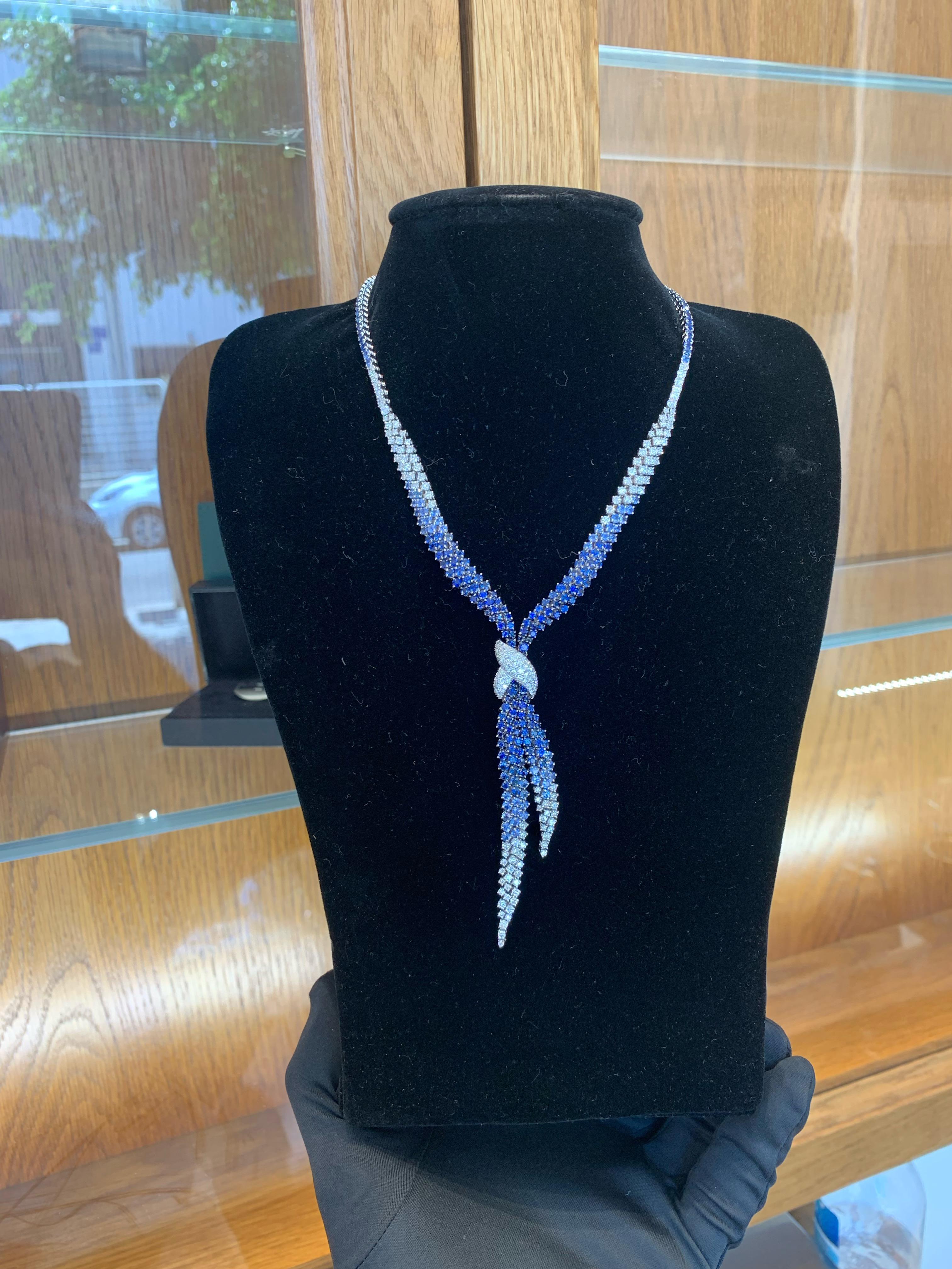 Stefan Hafner 18k Gold Blue Sapphire & Diamond Necklace  In Excellent Condition For Sale In Ramat Gan, IL