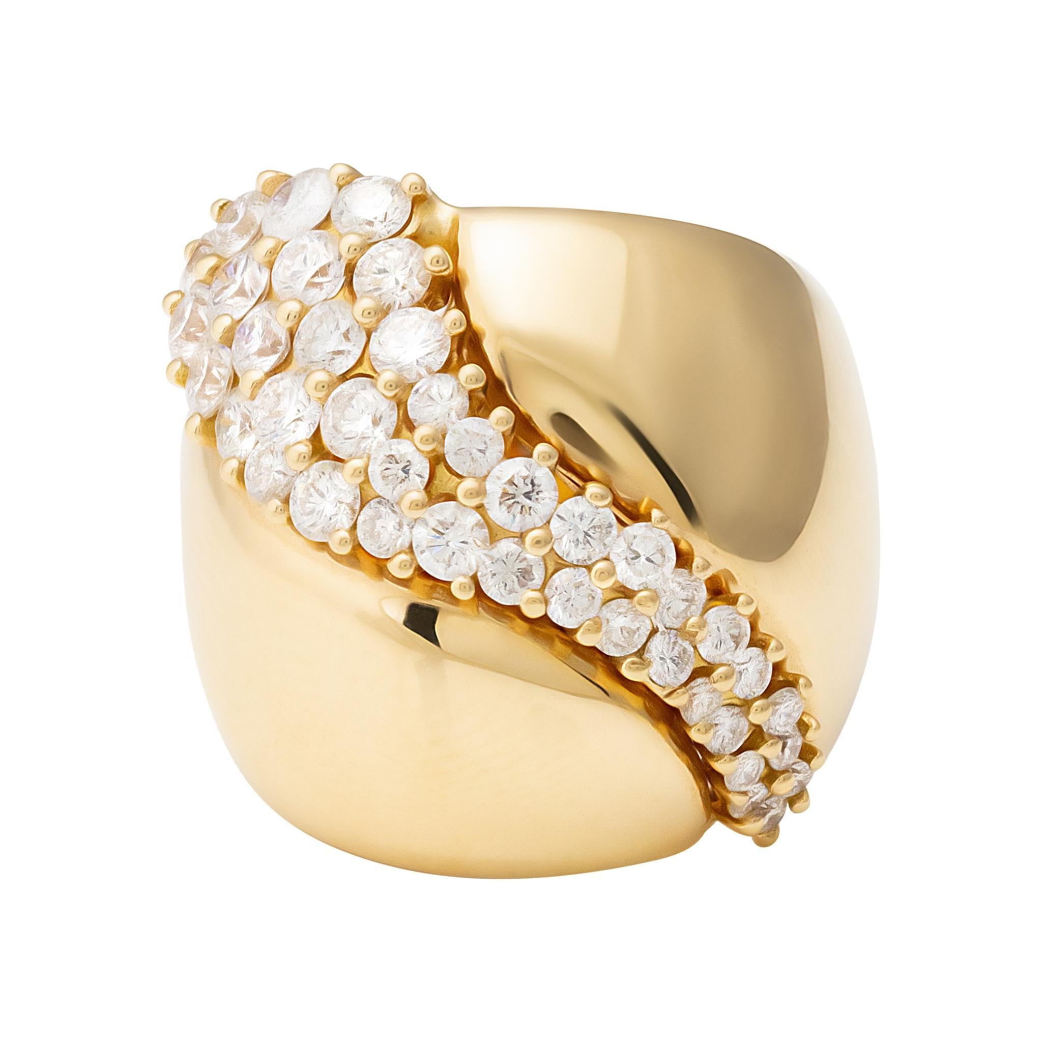 Modern Stefan Hafner 18K Yellow Gold 1.98ct Diamond Ring For Sale