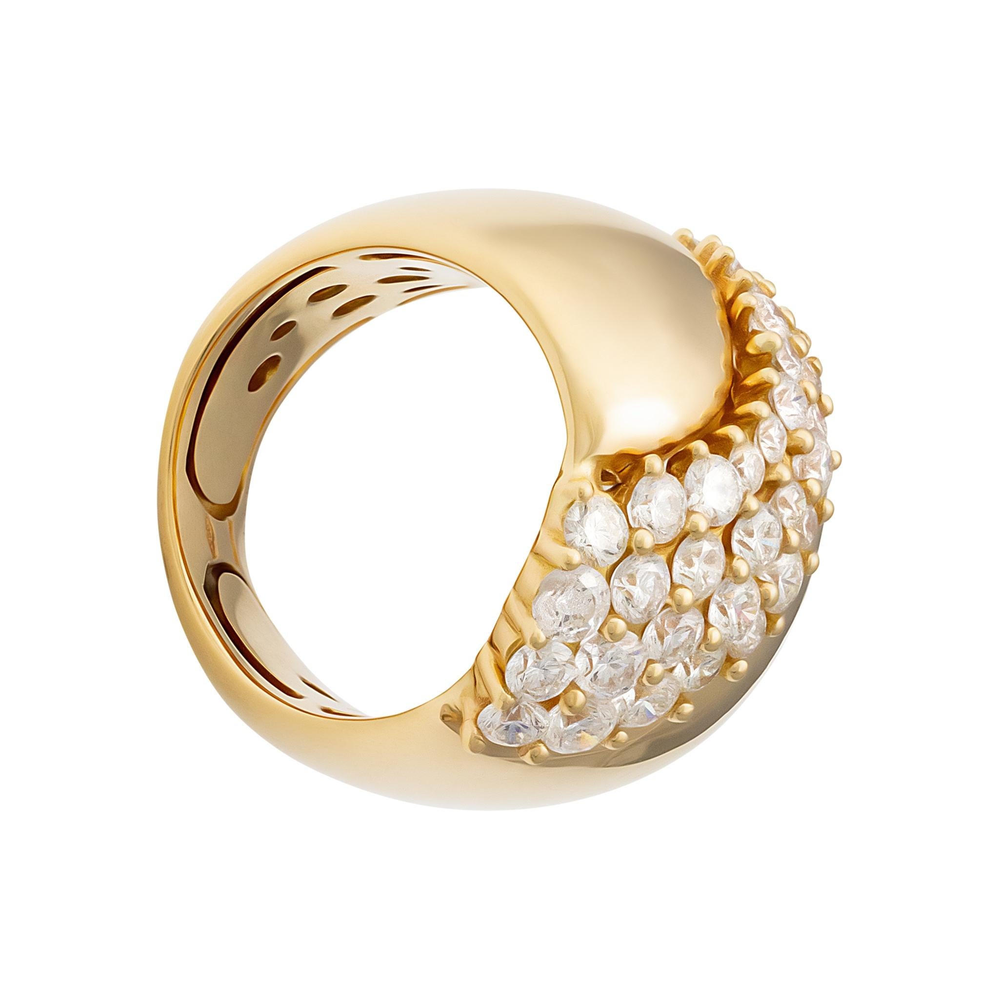 Modern Stefan Hafner 18K Yellow Gold 1.98ct Diamond Ring For Sale