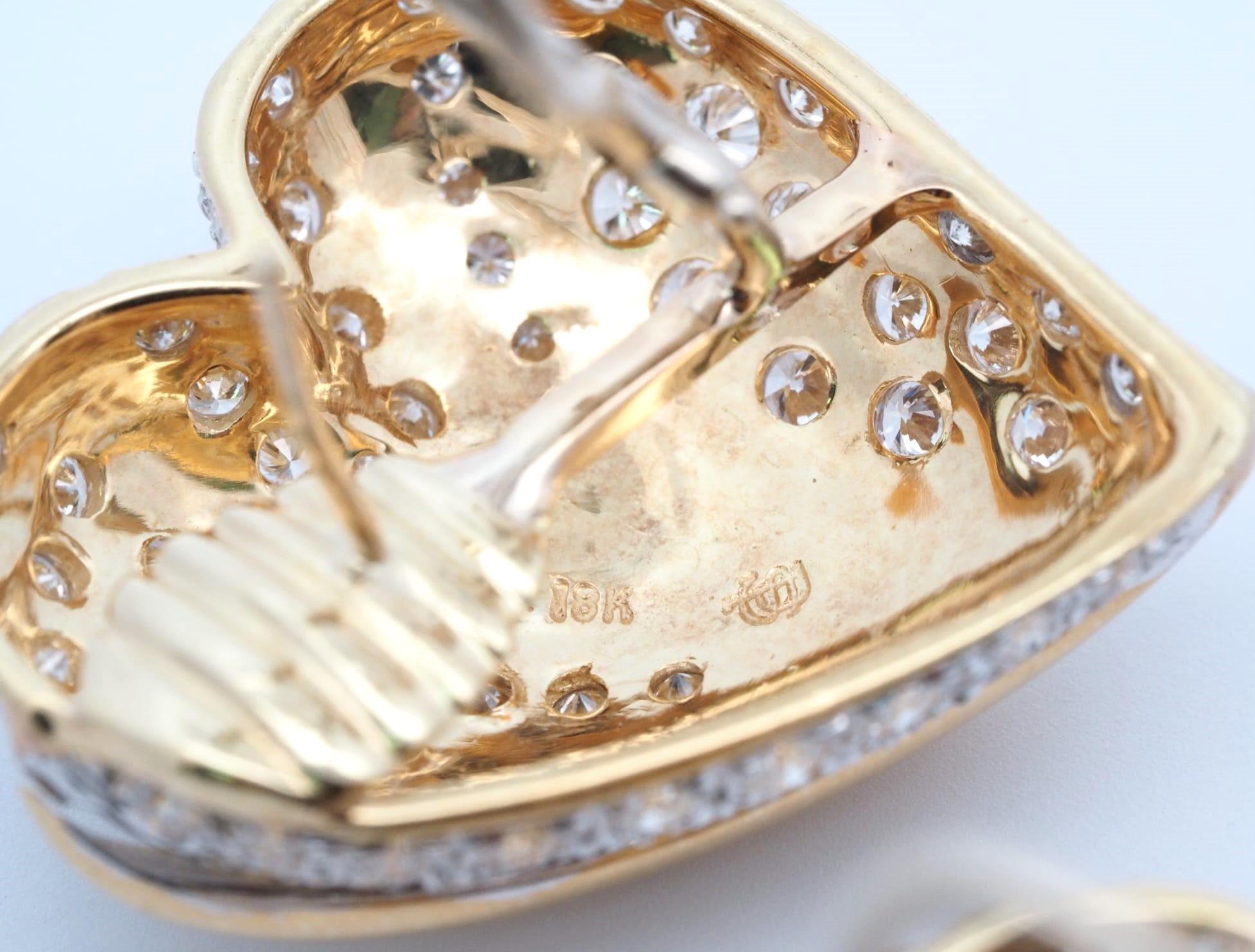 Stefan Hafner 18K Yellow Gold 5 ct Round Diamond Heart Earrings (Large) For Sale 4