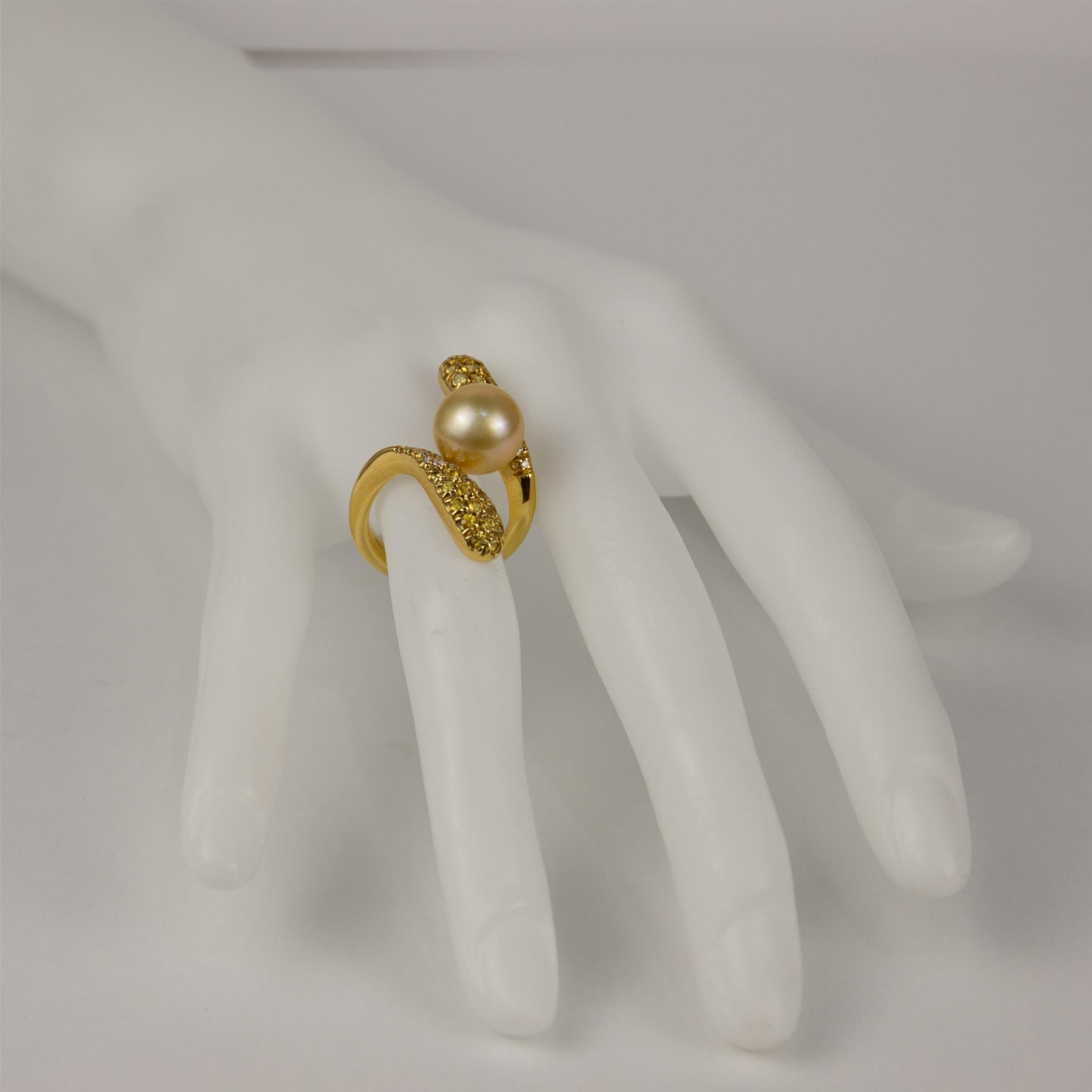 Modern Stefan Hafner 18k Yellow Gold Diamond & Pearl Ring For Sale