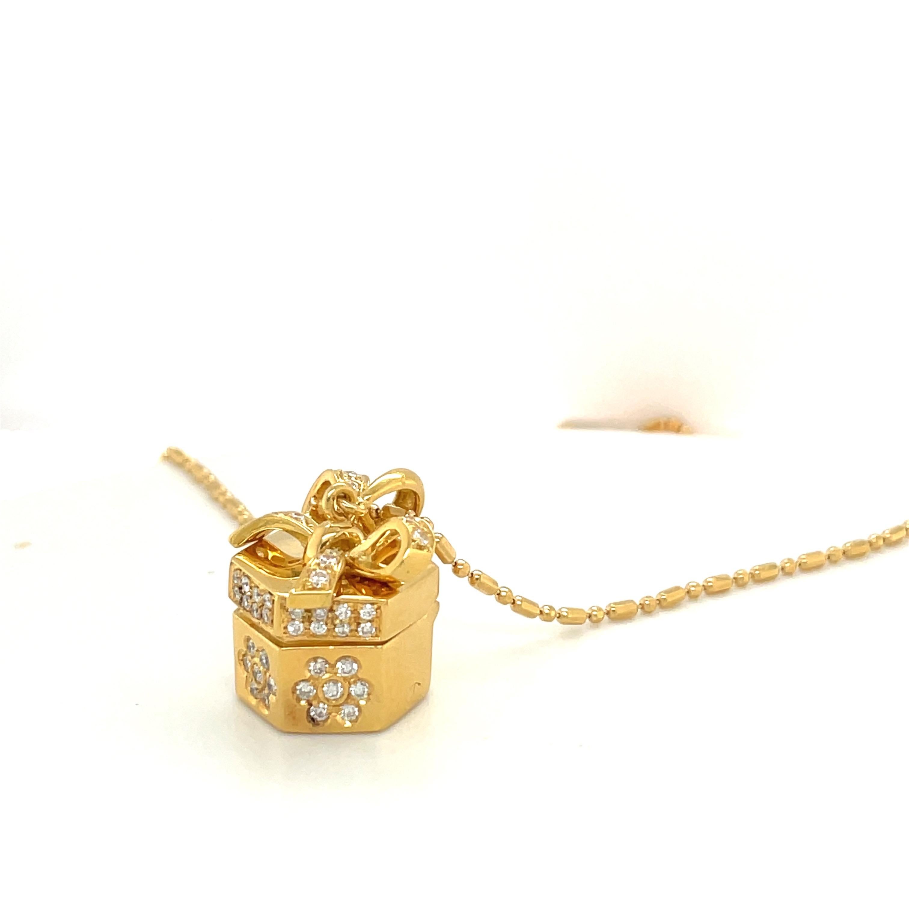 cadoro necklace