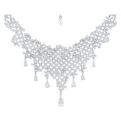 Stefan Hafner 28.00 Carat Cluster Diamond Necklace