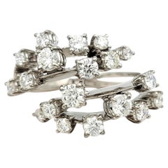 Stefan Hafner Anillo Bypass con Diamante en Spray de 1,50 Quilates Totales Oro Blanco de 18 Kilates