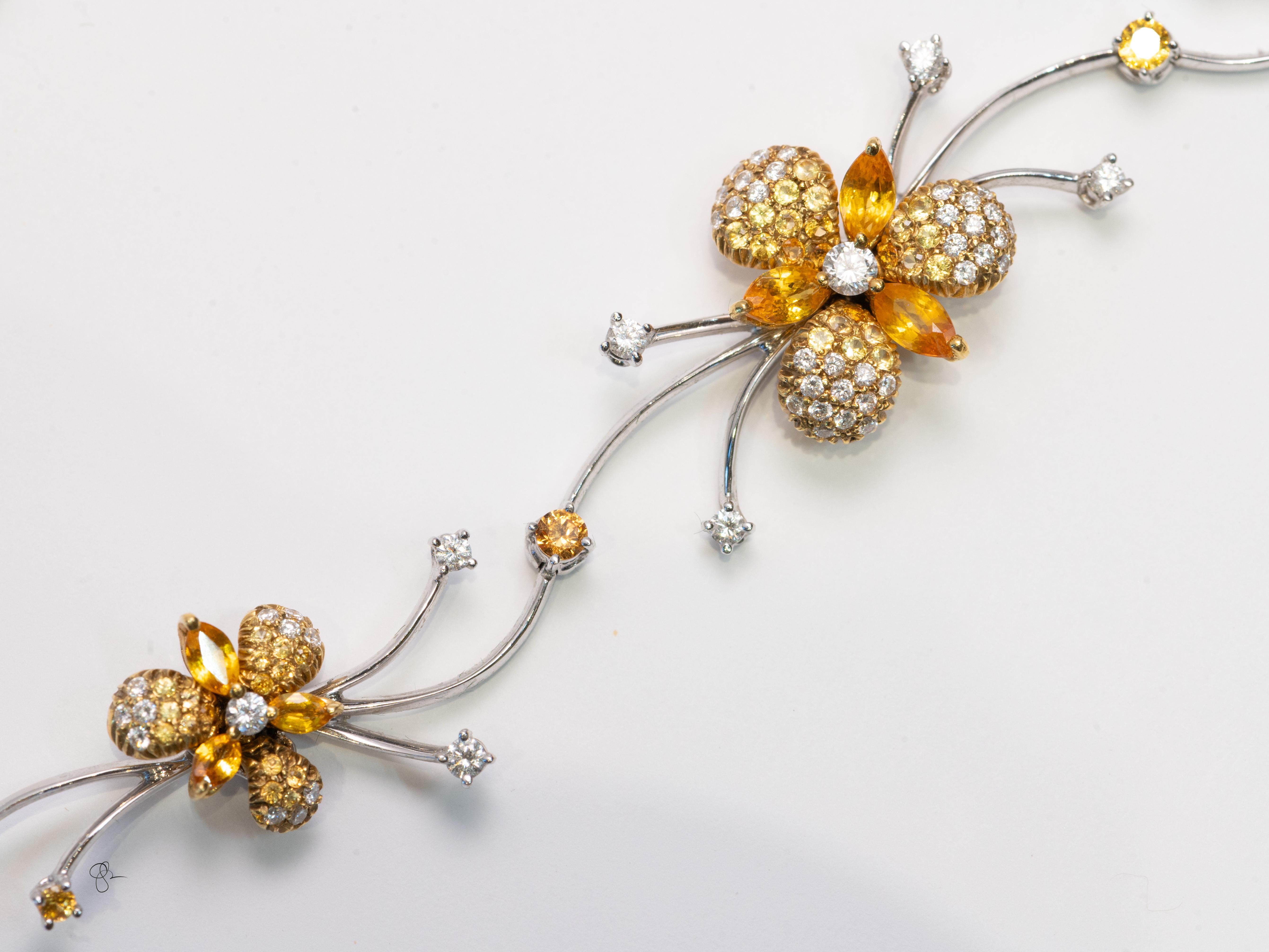 Stefan Hafner Collier à motif floral en diamant et saphir jaune fantaisie en 18K en vente 2
