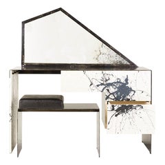 Stefan Rurak:: Bureau / Vanity avec miroir trapézoïdal:: USA