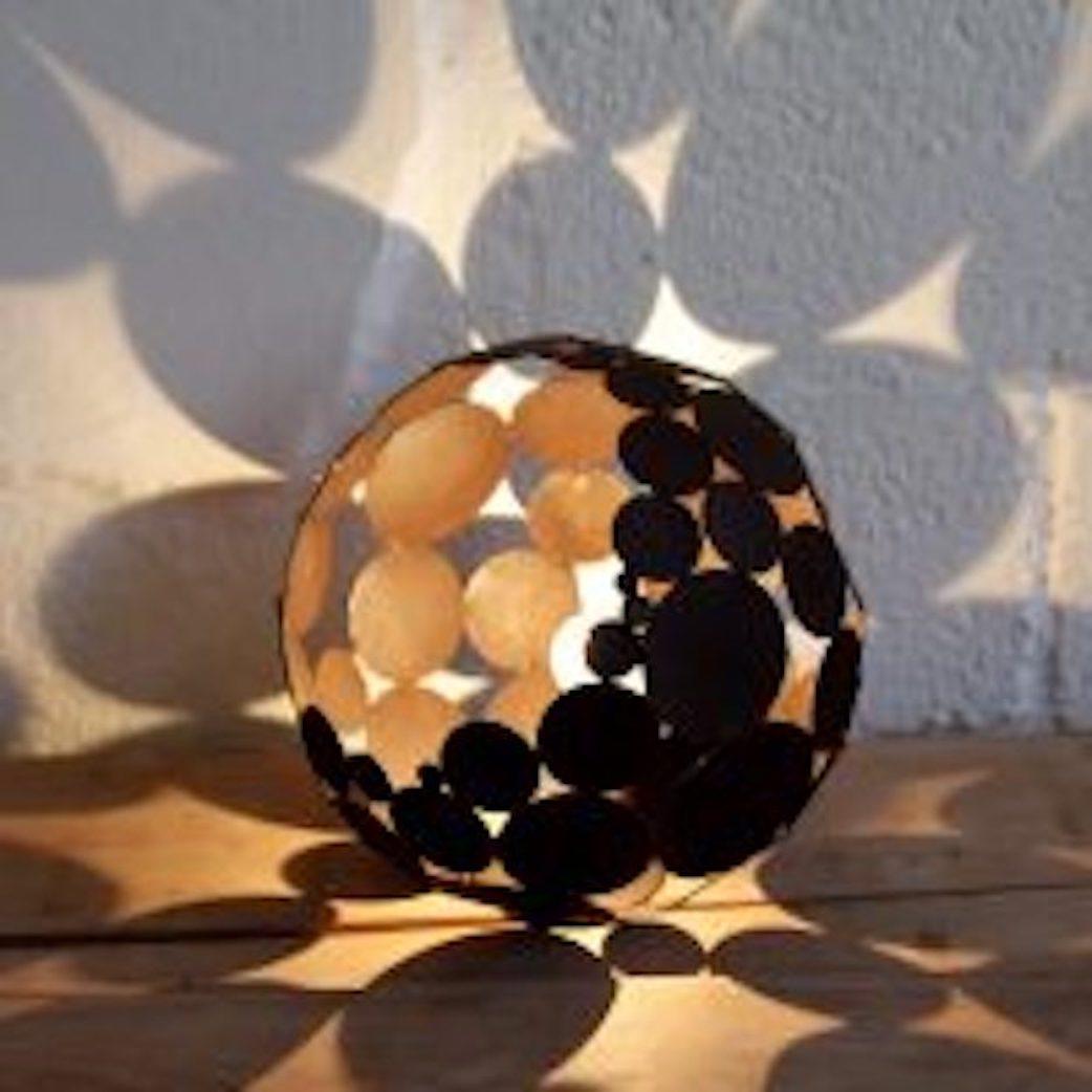 Stefan Traloc Abstract Sculpture - Ball lamp rust