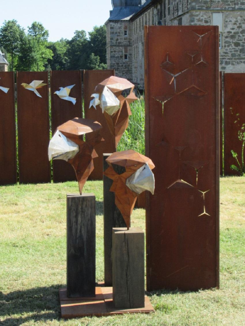 Sculpture polygonale allemande en acier - « aigle » sur un piédestal en chêne oxydé - faite à la main en vente 4