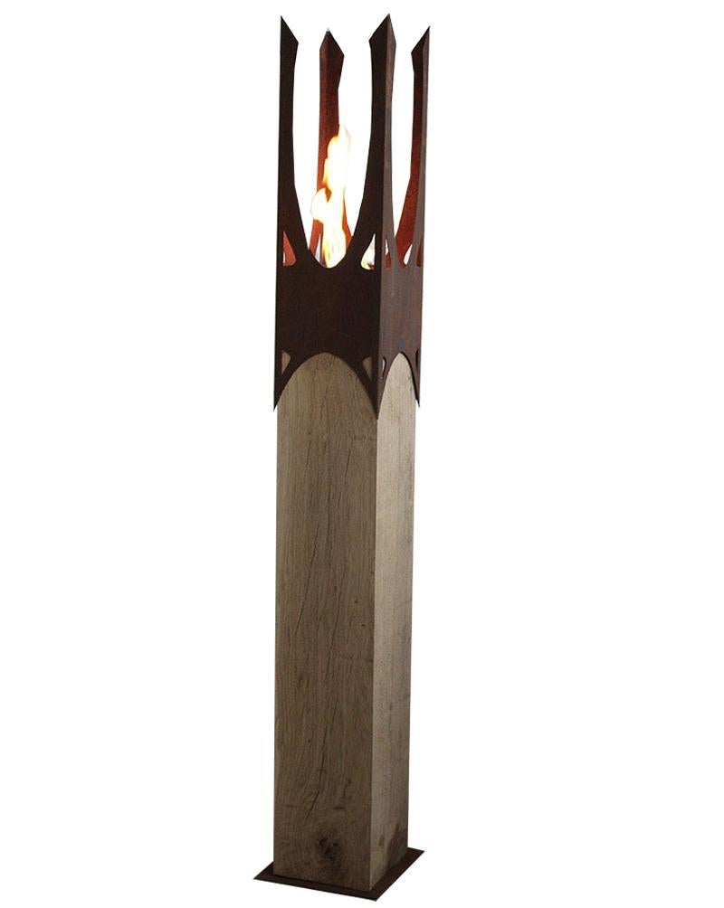 colonne de chêne et torche de jardin - « Nature Crown » - art unique fait à la main