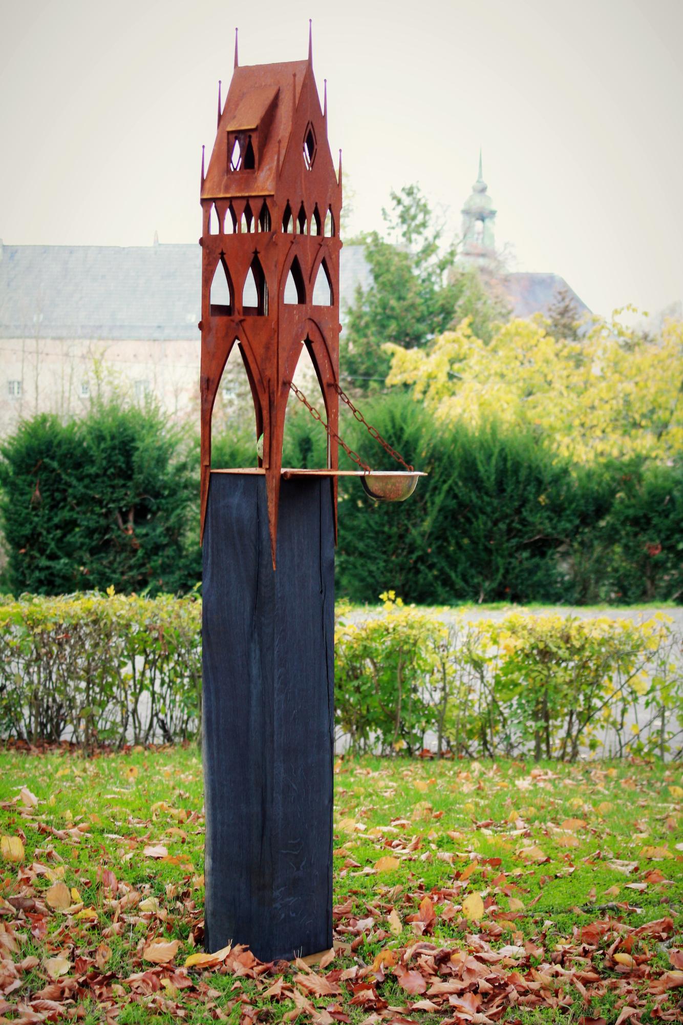 Outdoor bird house - "City Gate" on a quadratic oxidised oak pedestal - Mixed Media Art by Stefan Traloc