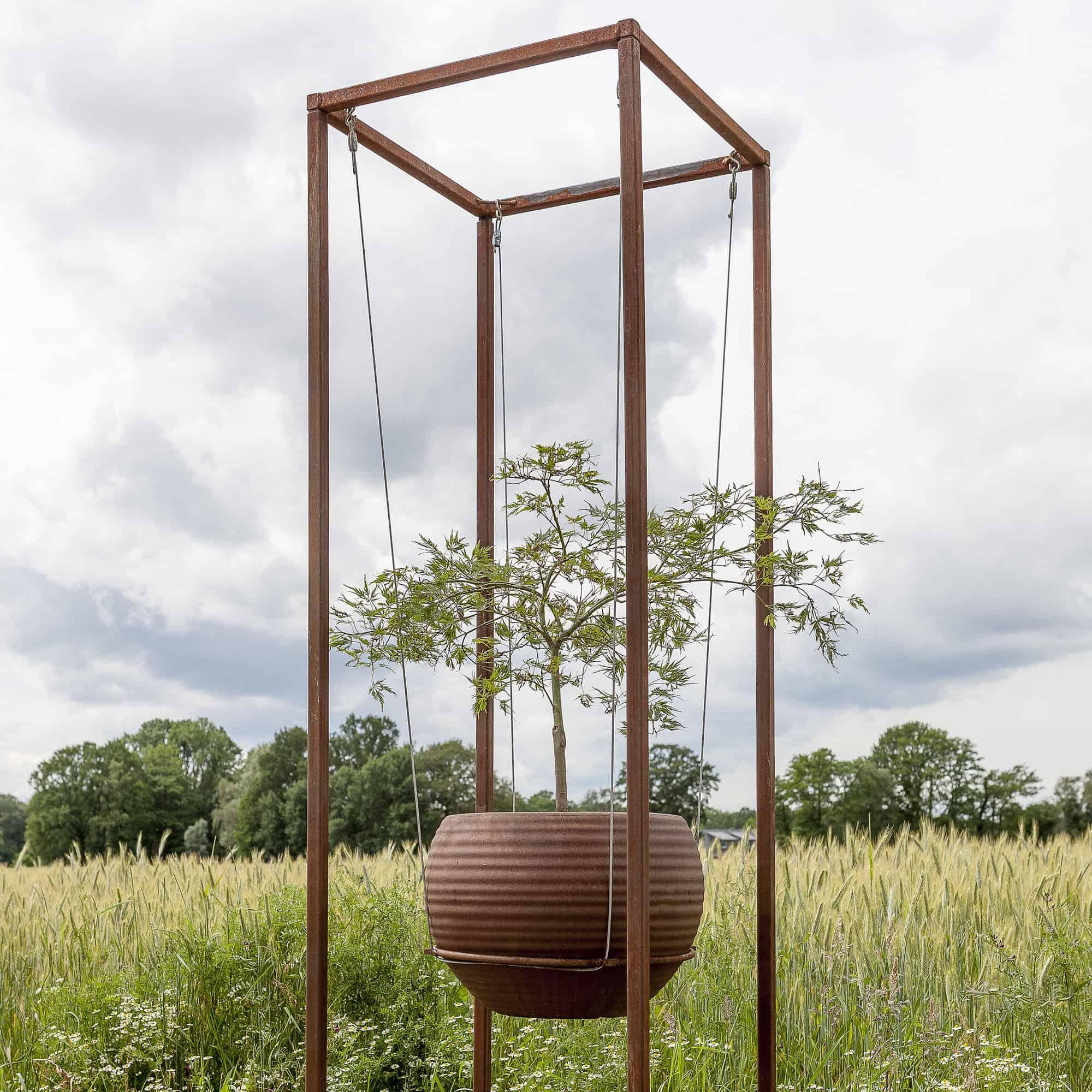 Outdoor Cuboid for floating pots - Cuboid Small - Unique Garden Ornament - Sculpture by Stefan Traloc
