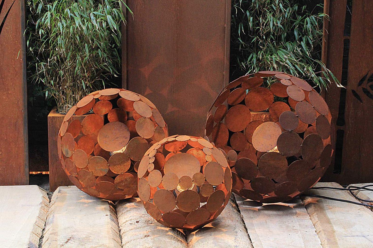 Outdoor Lamp - "Globe" - Iron Oxide - ART - Set of 3 - Sculpture by Stefan Traloc