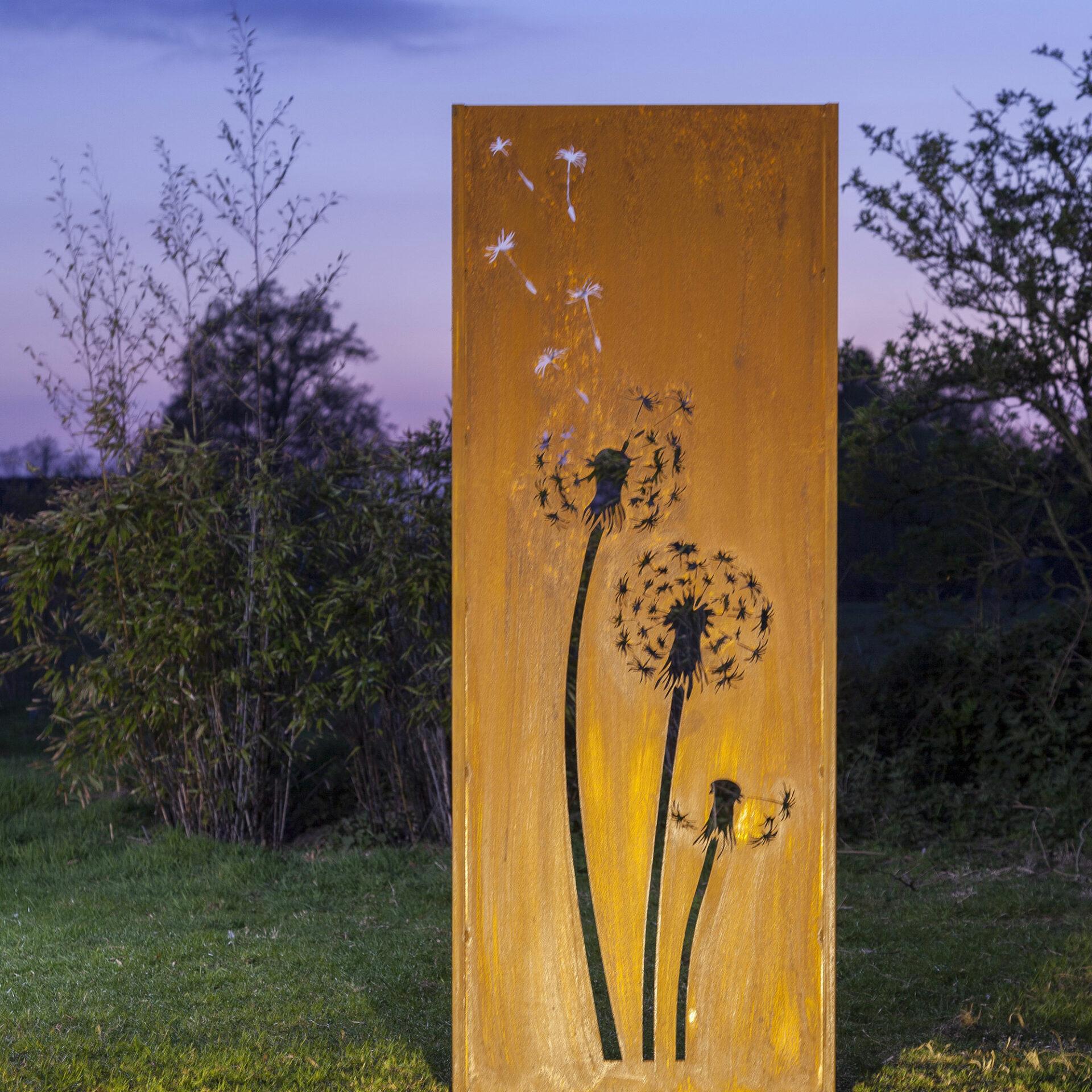 Steel Garden Wall - "Dandeleon 3" - Modern Outdoor Ornament - 75x195 cm - Sculpture by Stefan Traloc