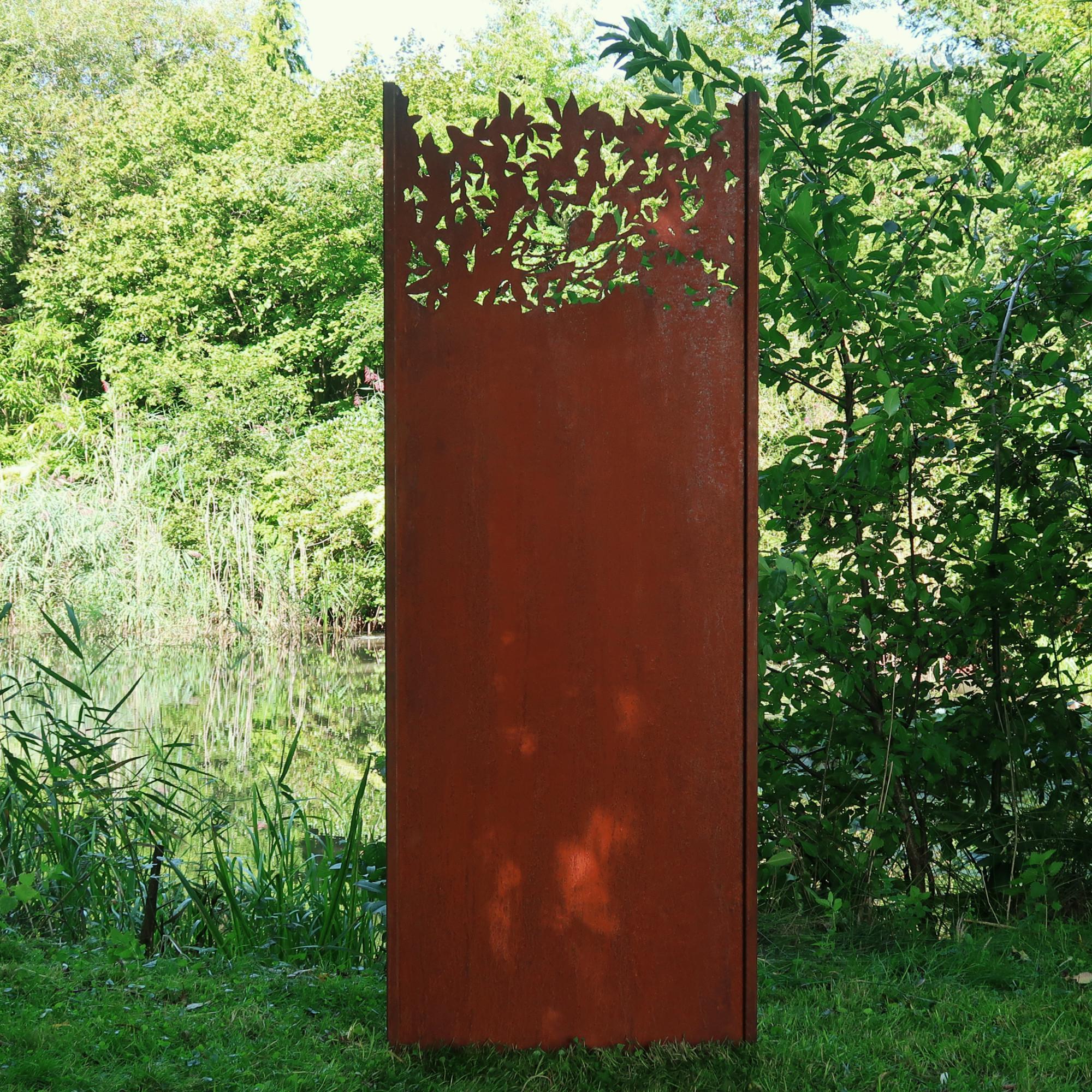 Steel Garden Wall - "Leaves 2" - Modern Outdoor Ornament - 75x195 cm - Sculpture by Stefan Traloc
