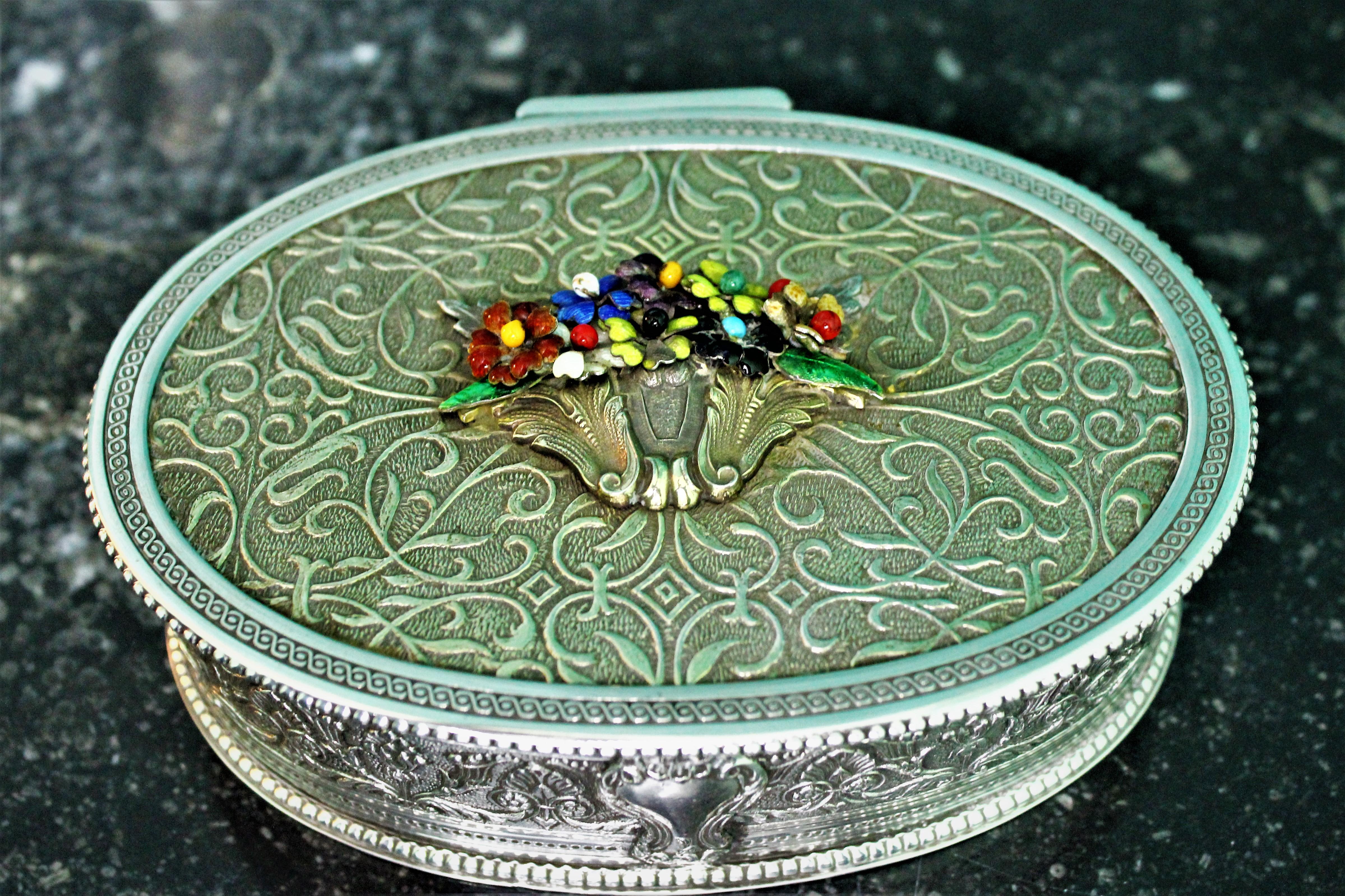 Stefani Enea 20th Century Engraved Silver with Enamel Table Box, 1970s For Sale 4