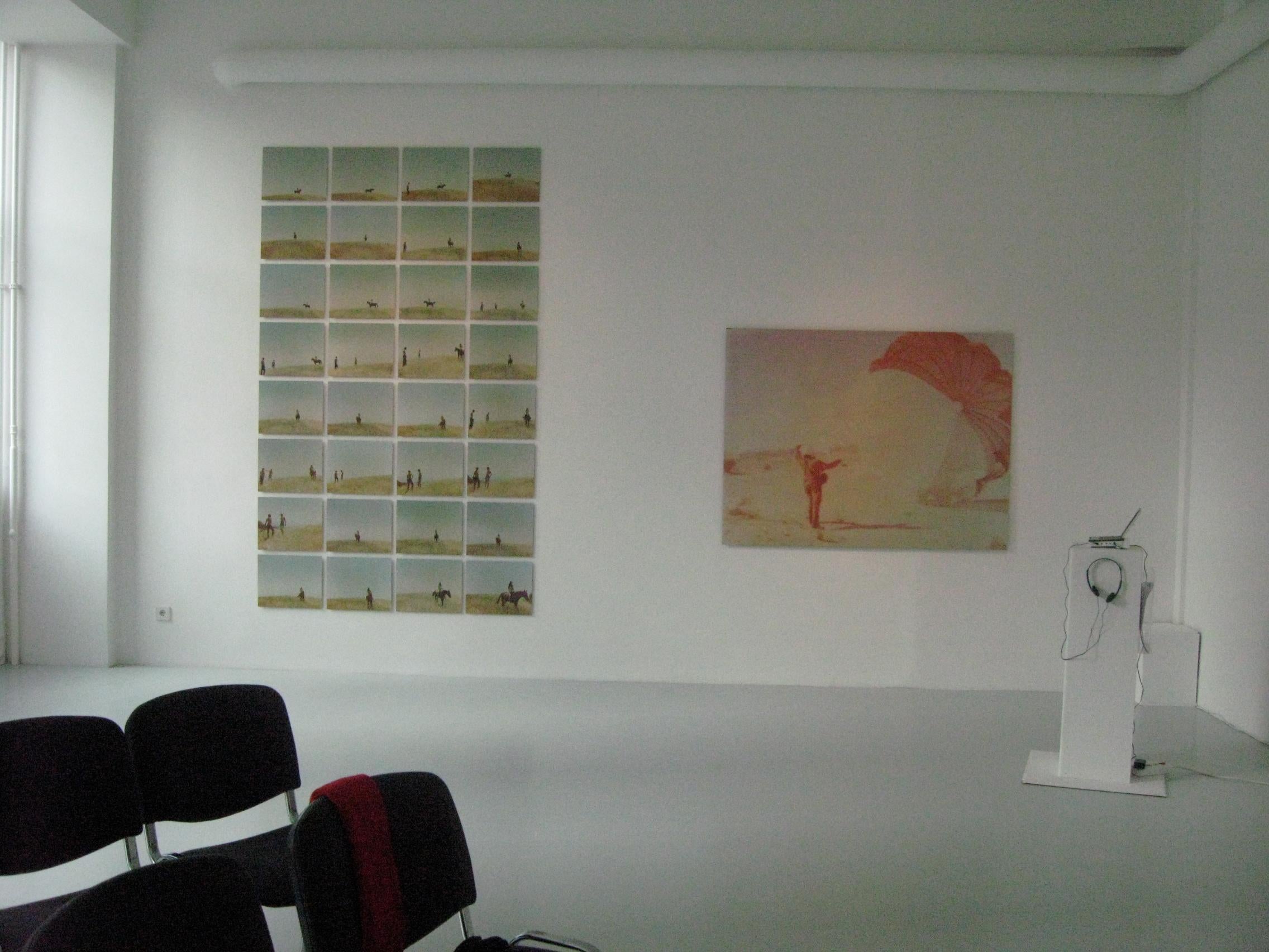 Una visione che non puoi catturare senza 02 (29 Palms, CA) - Landscape Photograph Beige di Stefanie Schneider