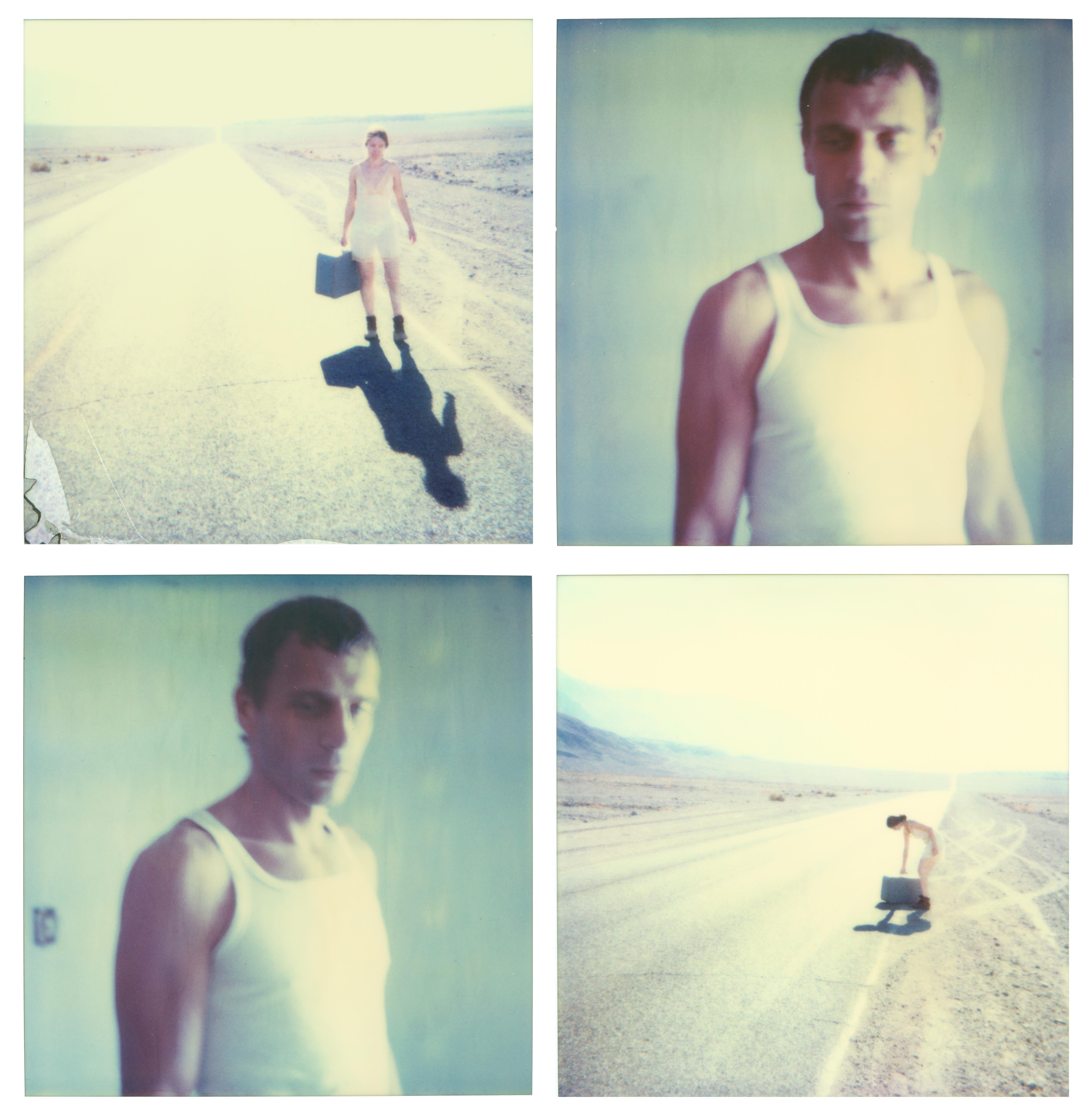 Color Photograph de Stefanie Schneider - Badwater (Recuerdos del Verde)