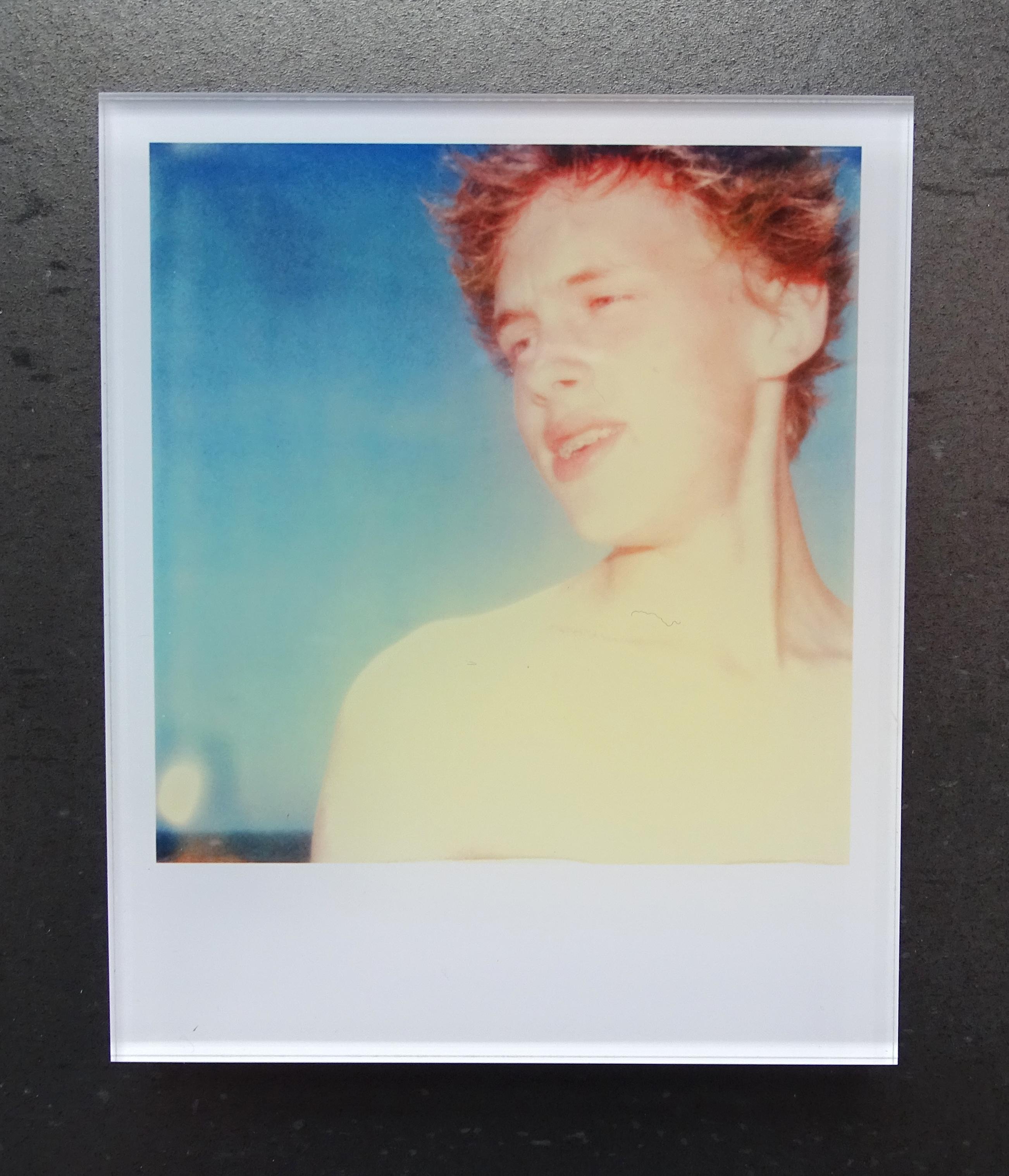 Stefanie Schneider Figurative Photograph - Beachshoot Mini #08 - mounted - based on a Polaroid