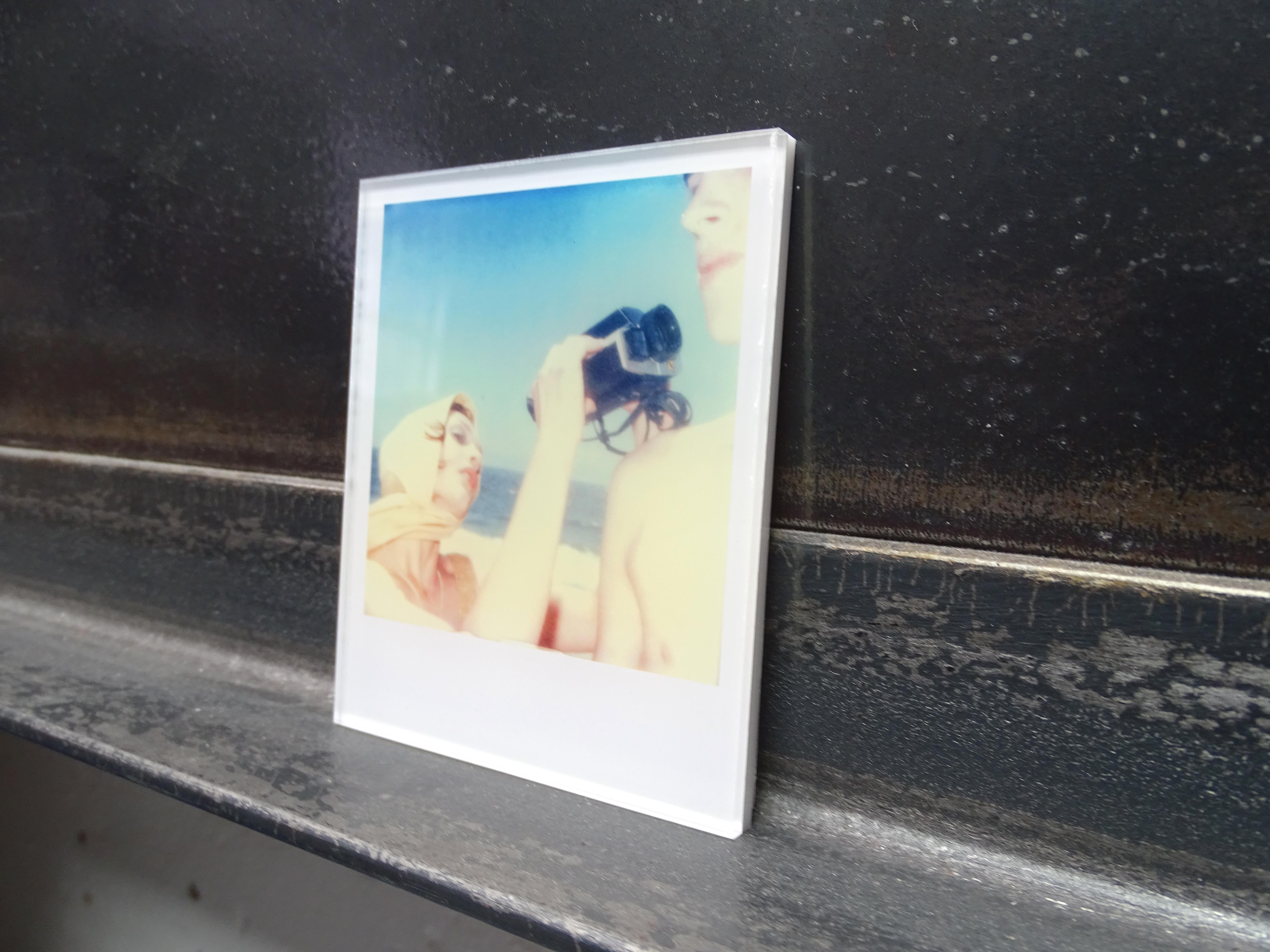 Beachshoot Mini #09 - mounted - featuring Rdaha Mitchell, based on a Polaroid - Photograph by Stefanie Schneider