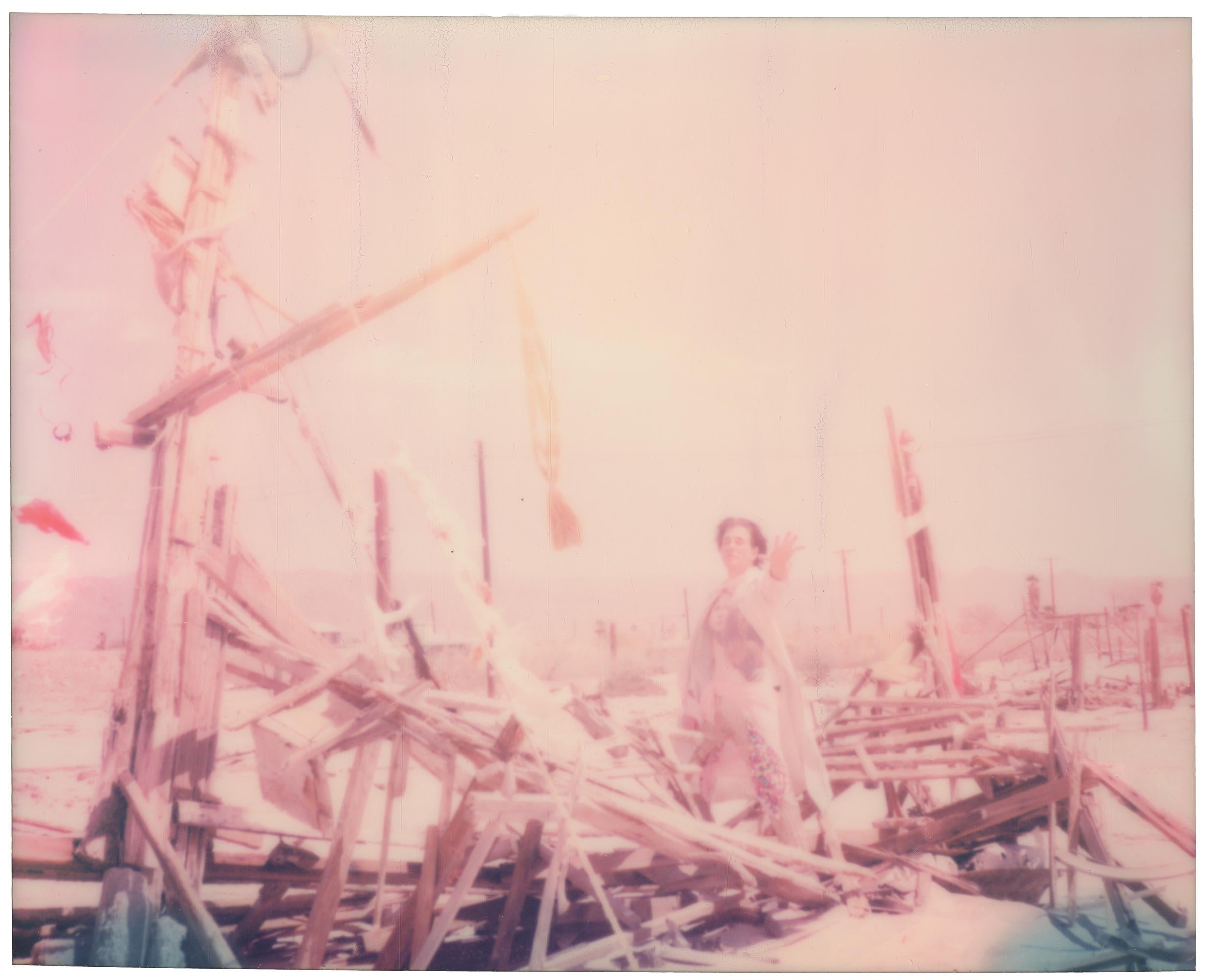 Stefanie Schneider Portrait Photograph – Bombay Beach Pirates (Ensign Broderick Platten Shoot 'Blood Crush') 