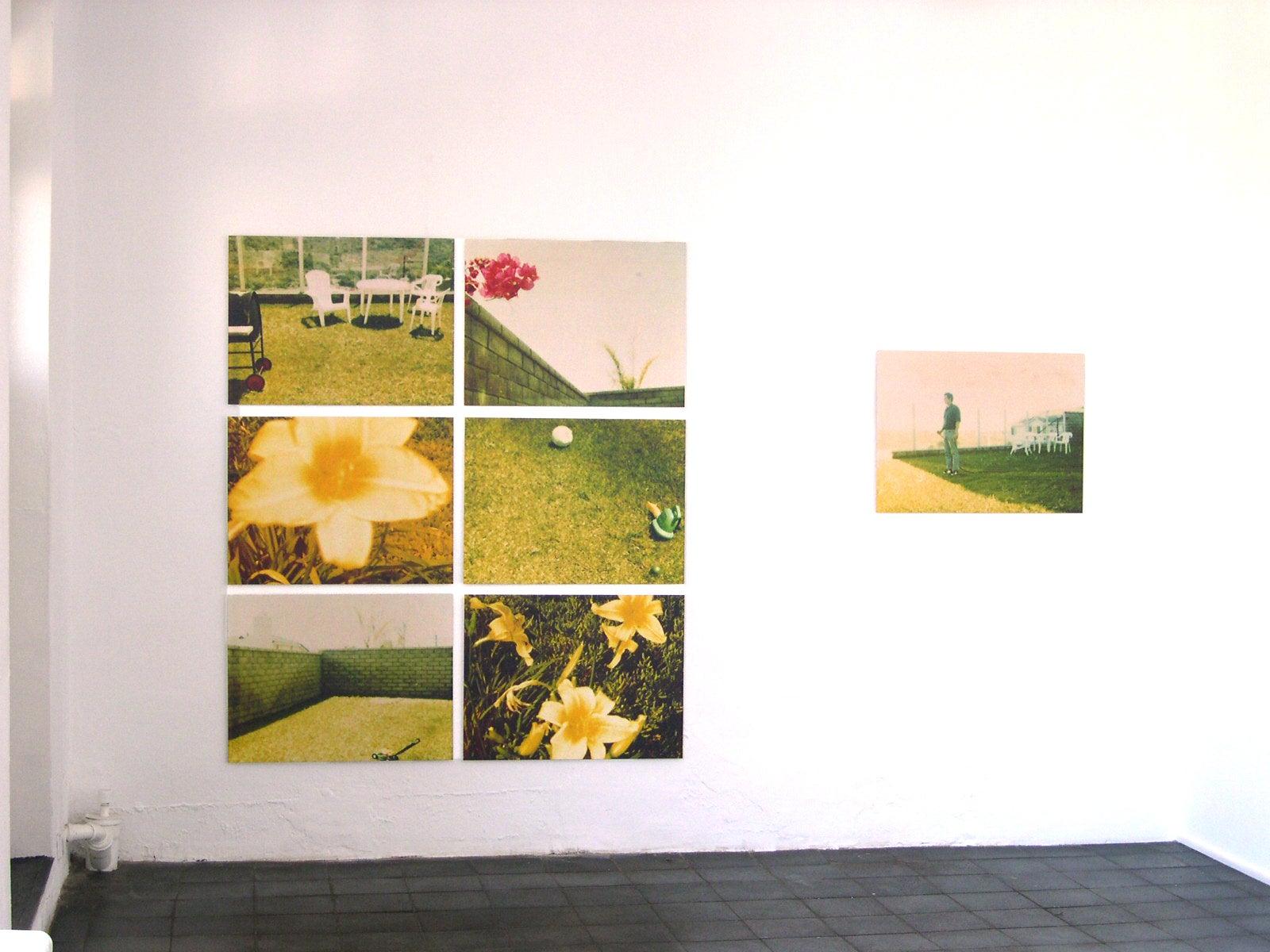 Bourbon ( Suburbia) mit Louis Ferreira, analog, montiert – Photograph von Stefanie Schneider