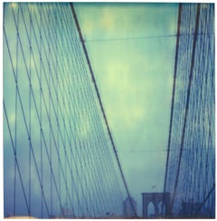 Brooklyn Bridge (Stay) – Polaroid, 21. Jahrhundert, Zeitgenössisch, Farbe